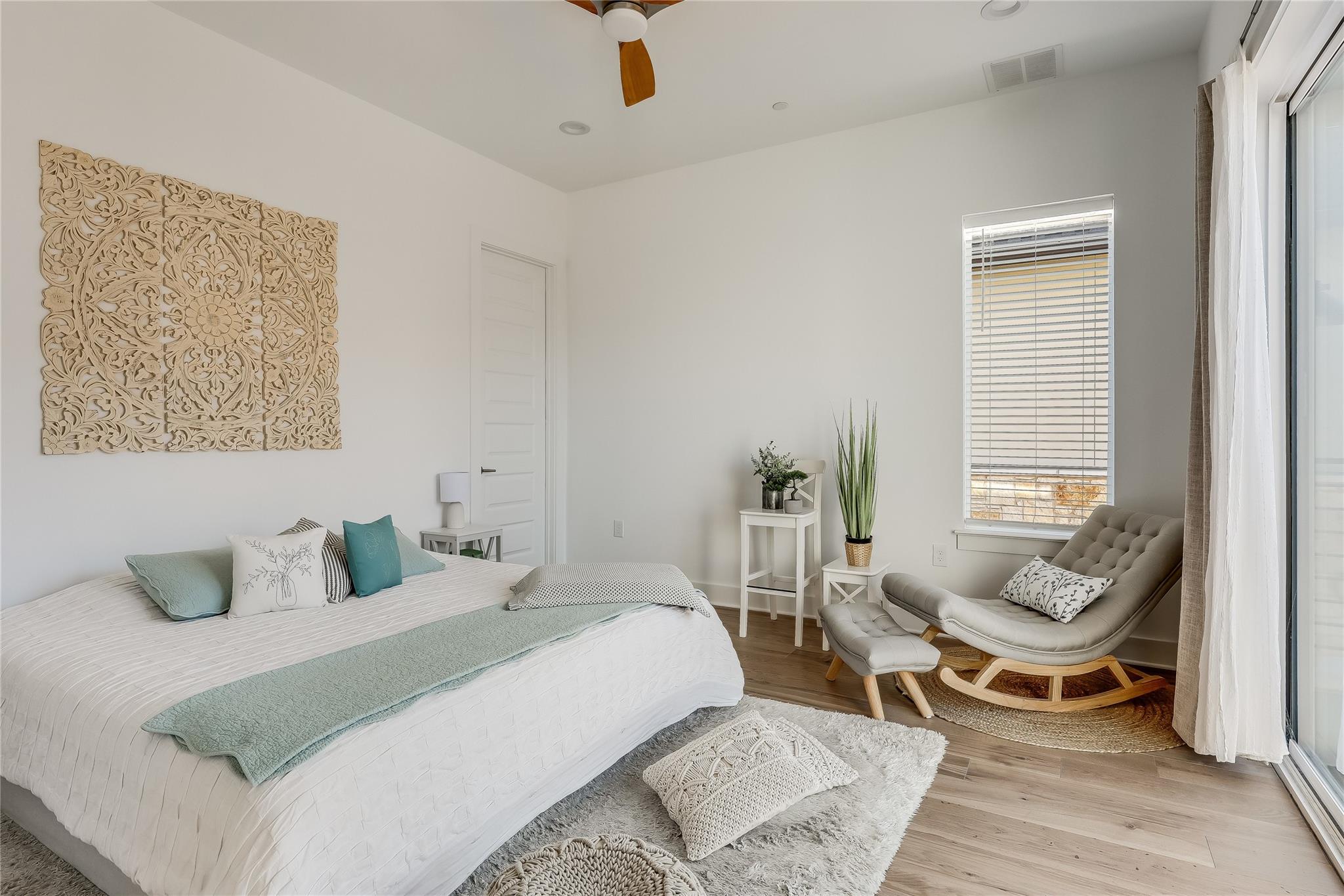 4011 Independent WAY