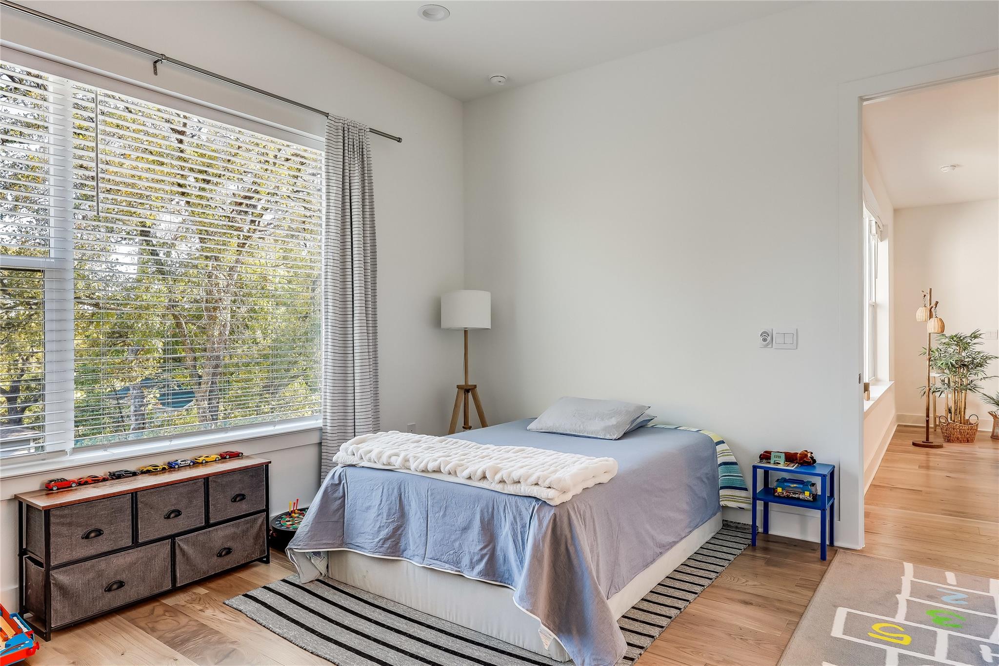 4011 Independent WAY