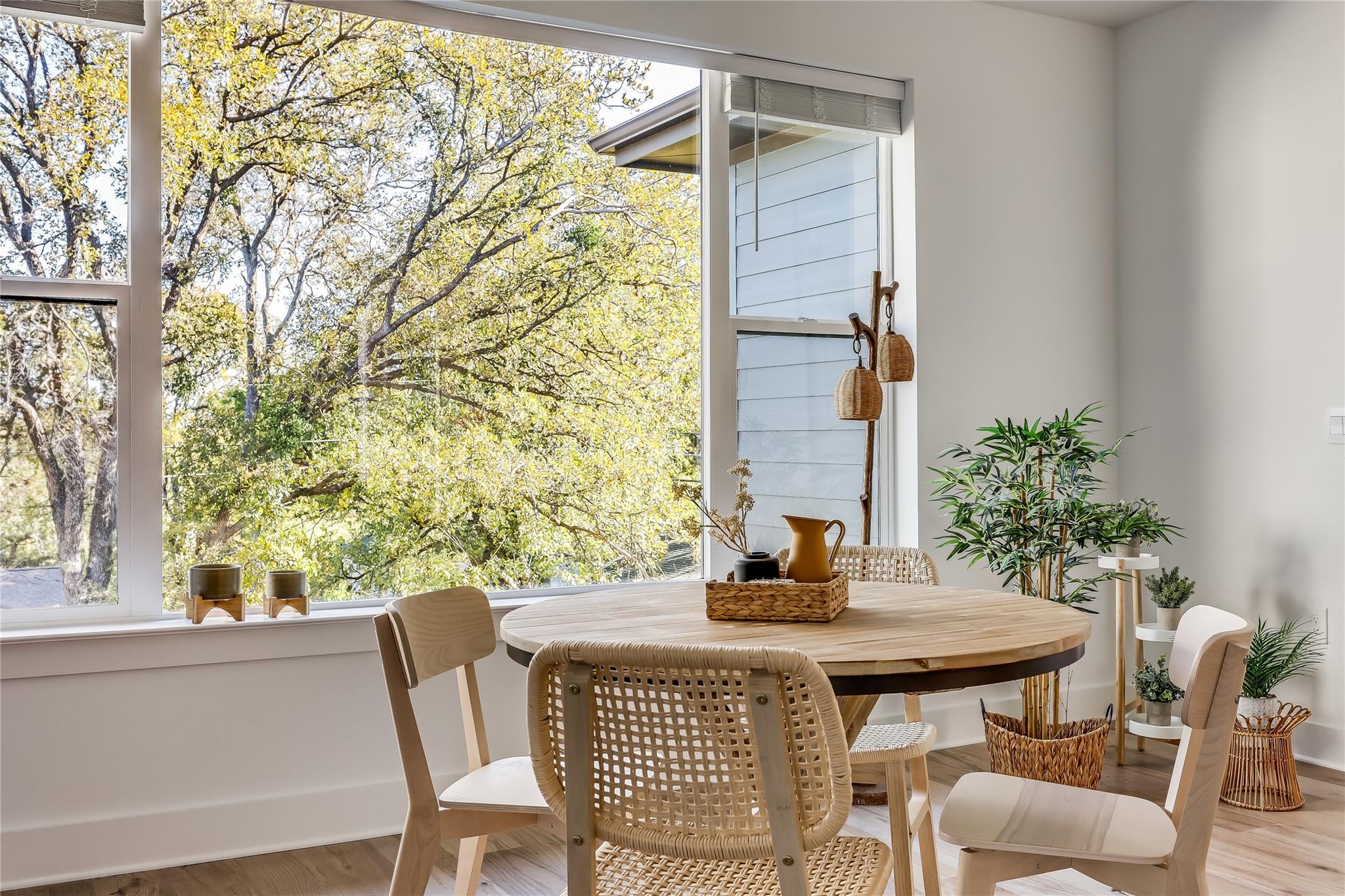 4011 Independent WAY