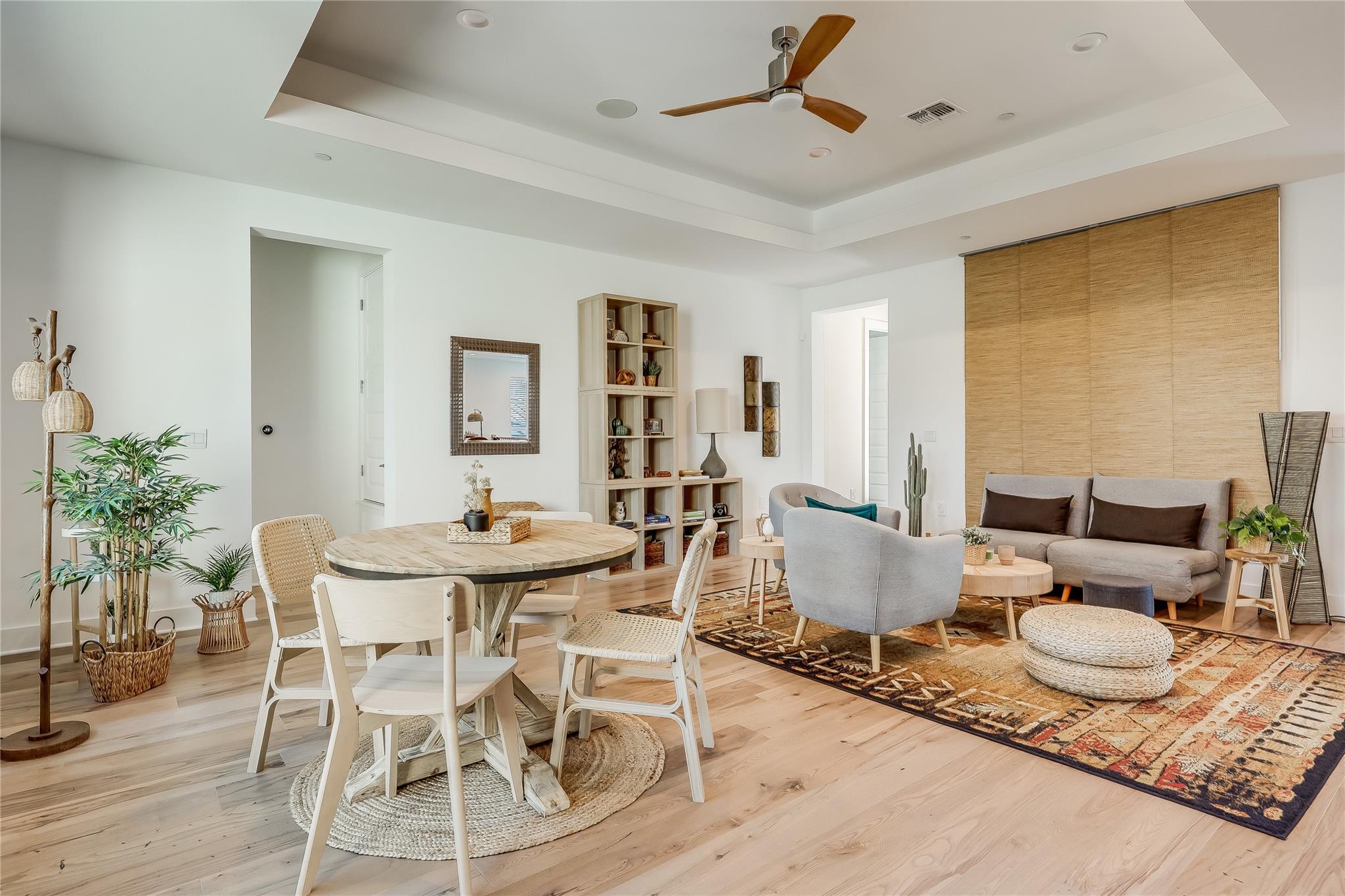 4011 Independent WAY