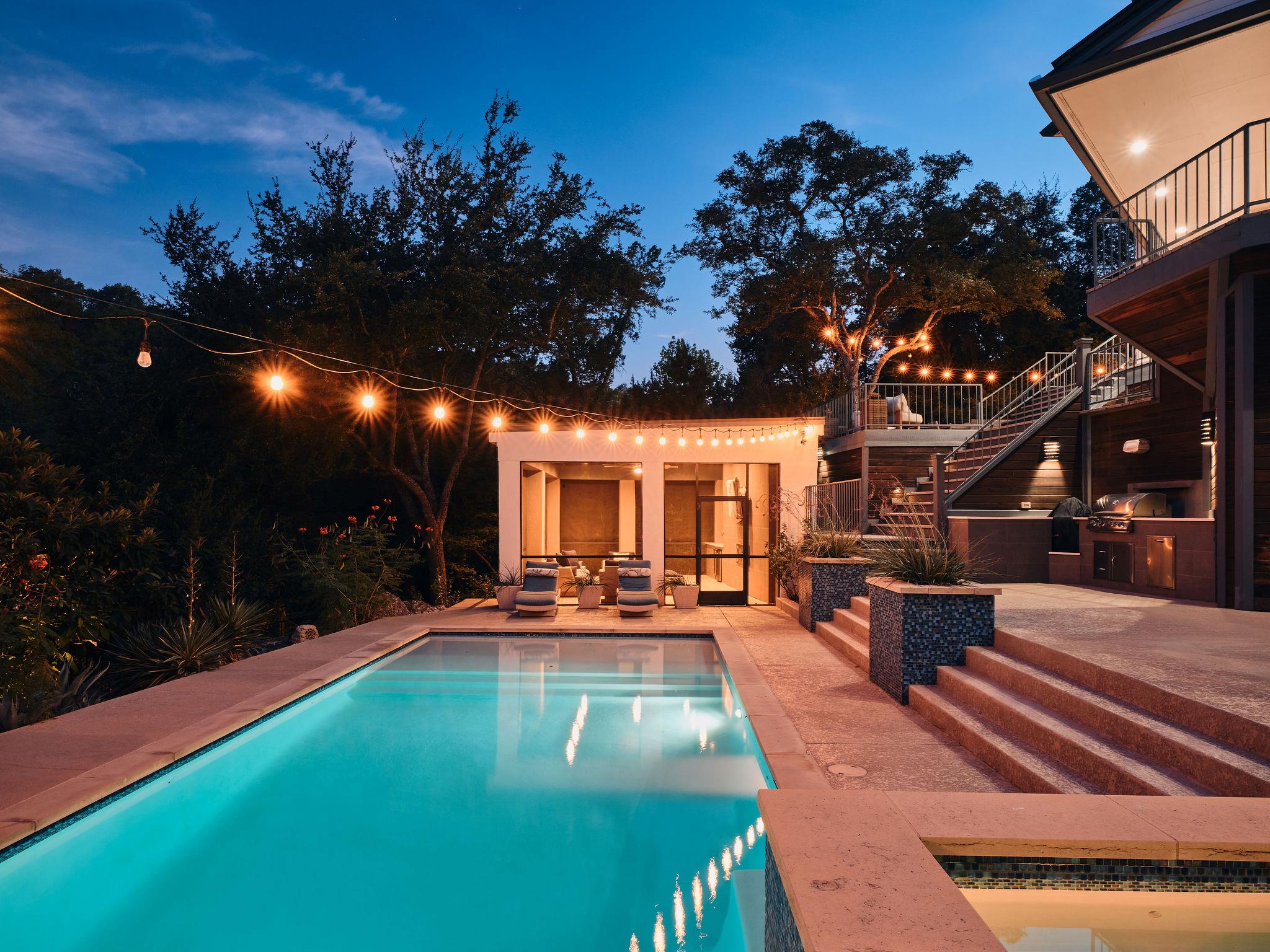 3200 Three Rivers DR