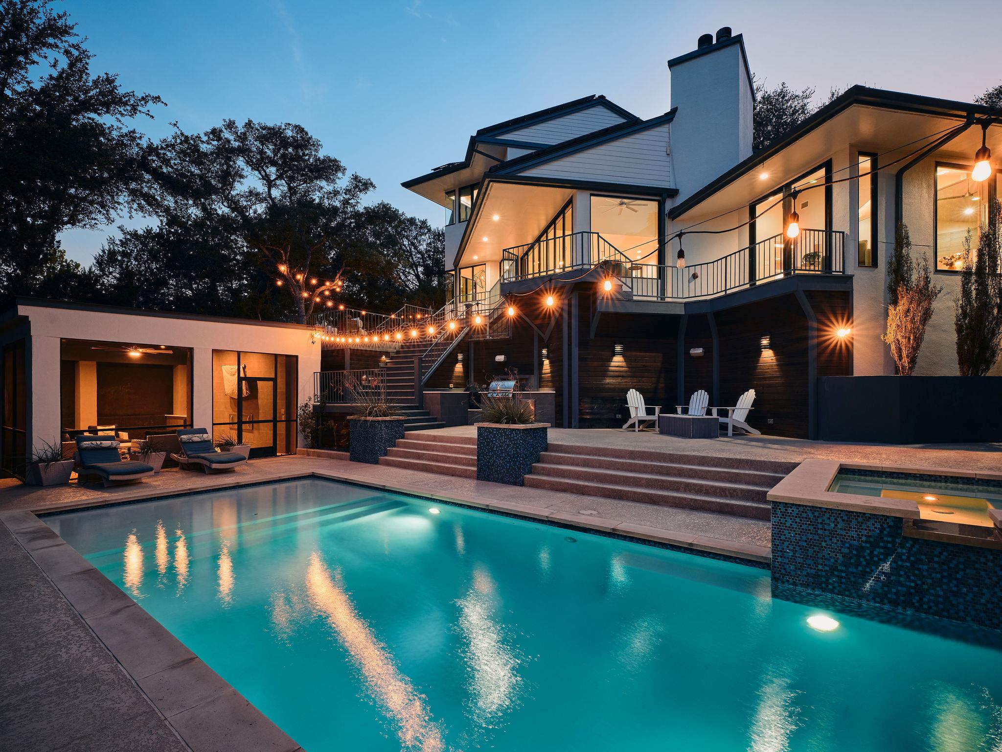 3200 Three Rivers DR