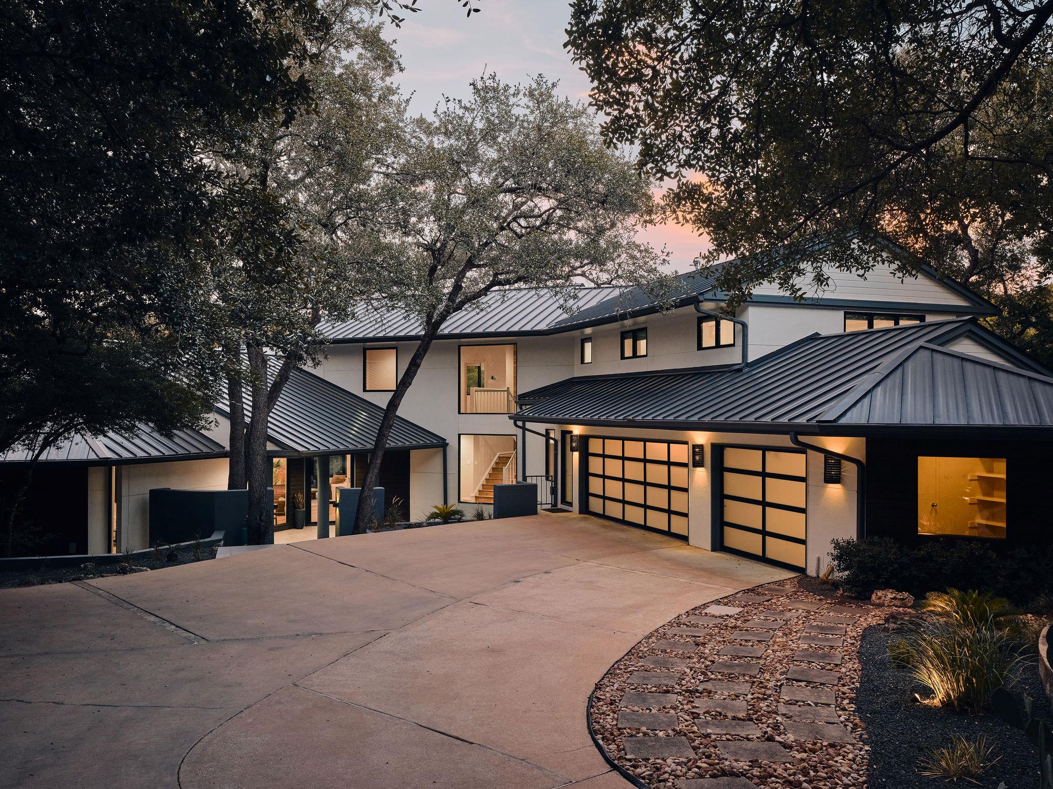 3200 Three Rivers DR