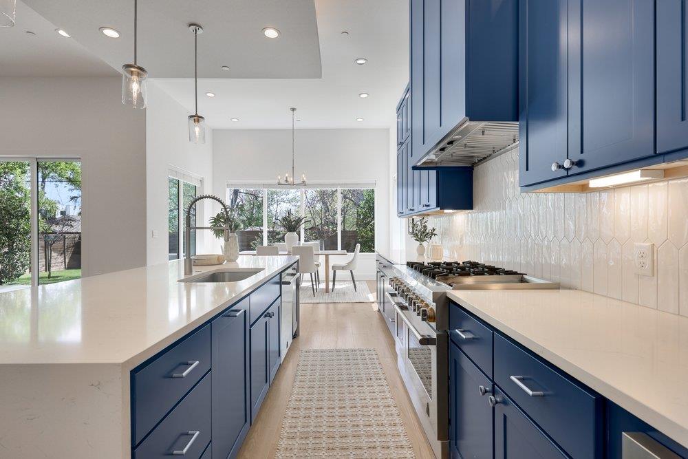 4011 Independent WAY