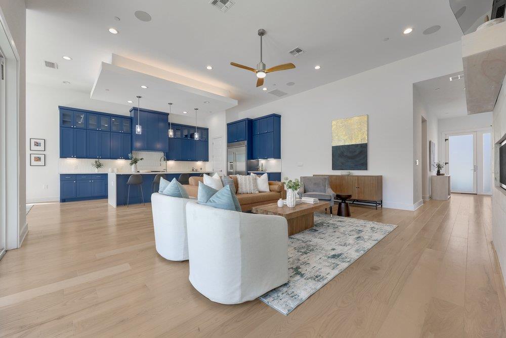 4011 Independent WAY