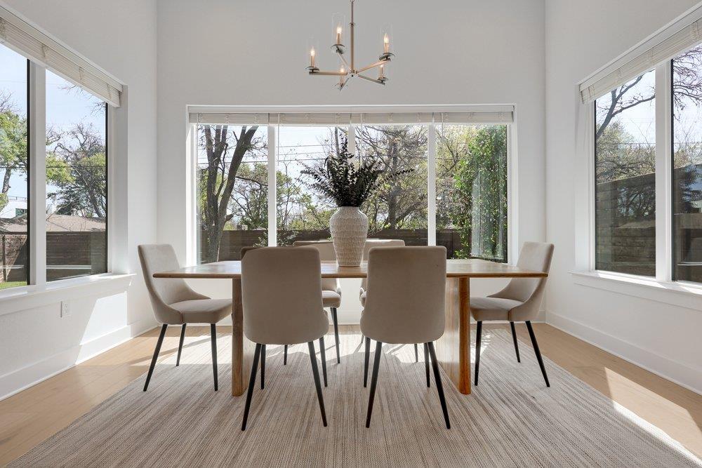 4011 Independent WAY