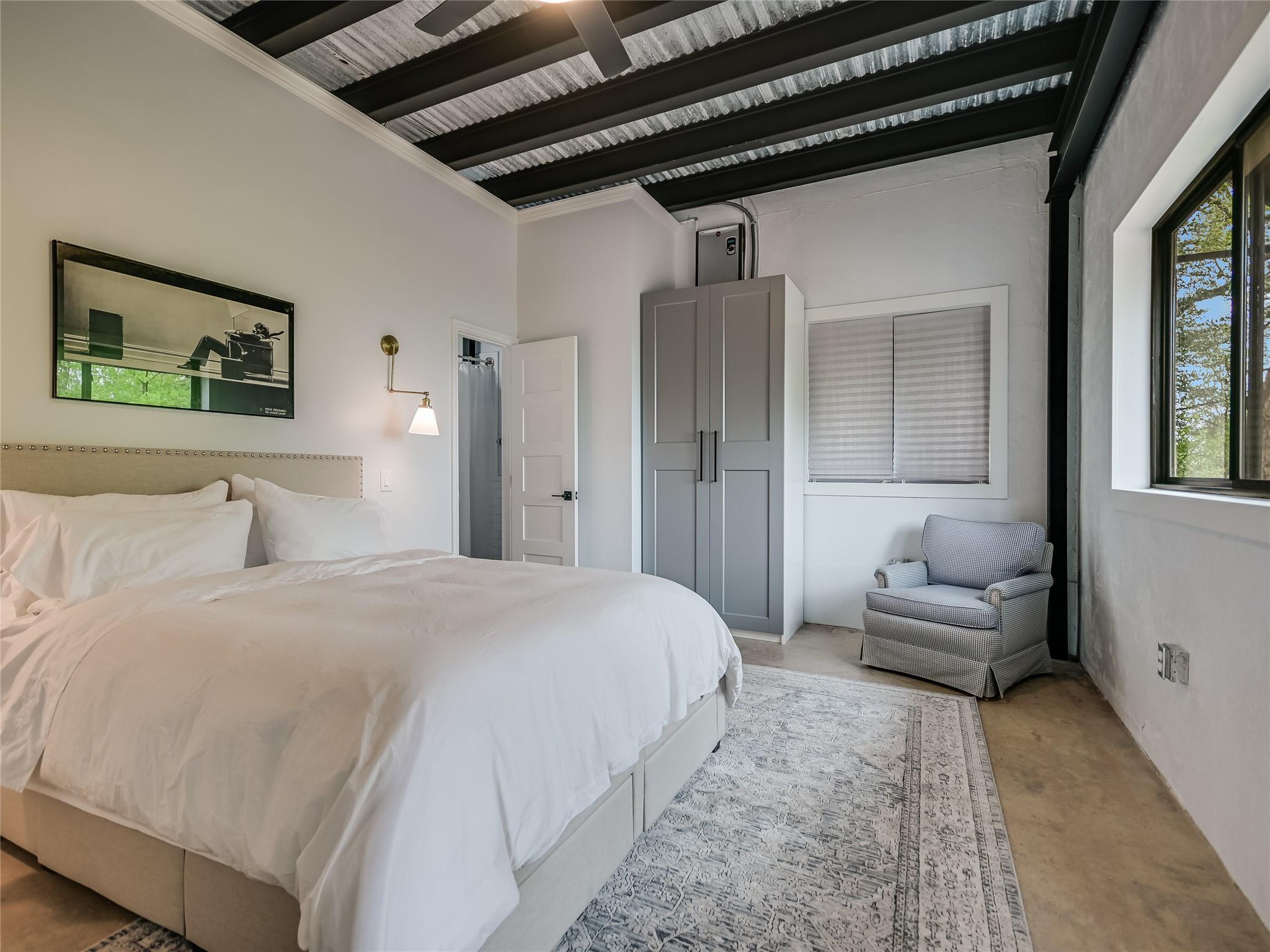 2200 CERCA VIEJO WAY