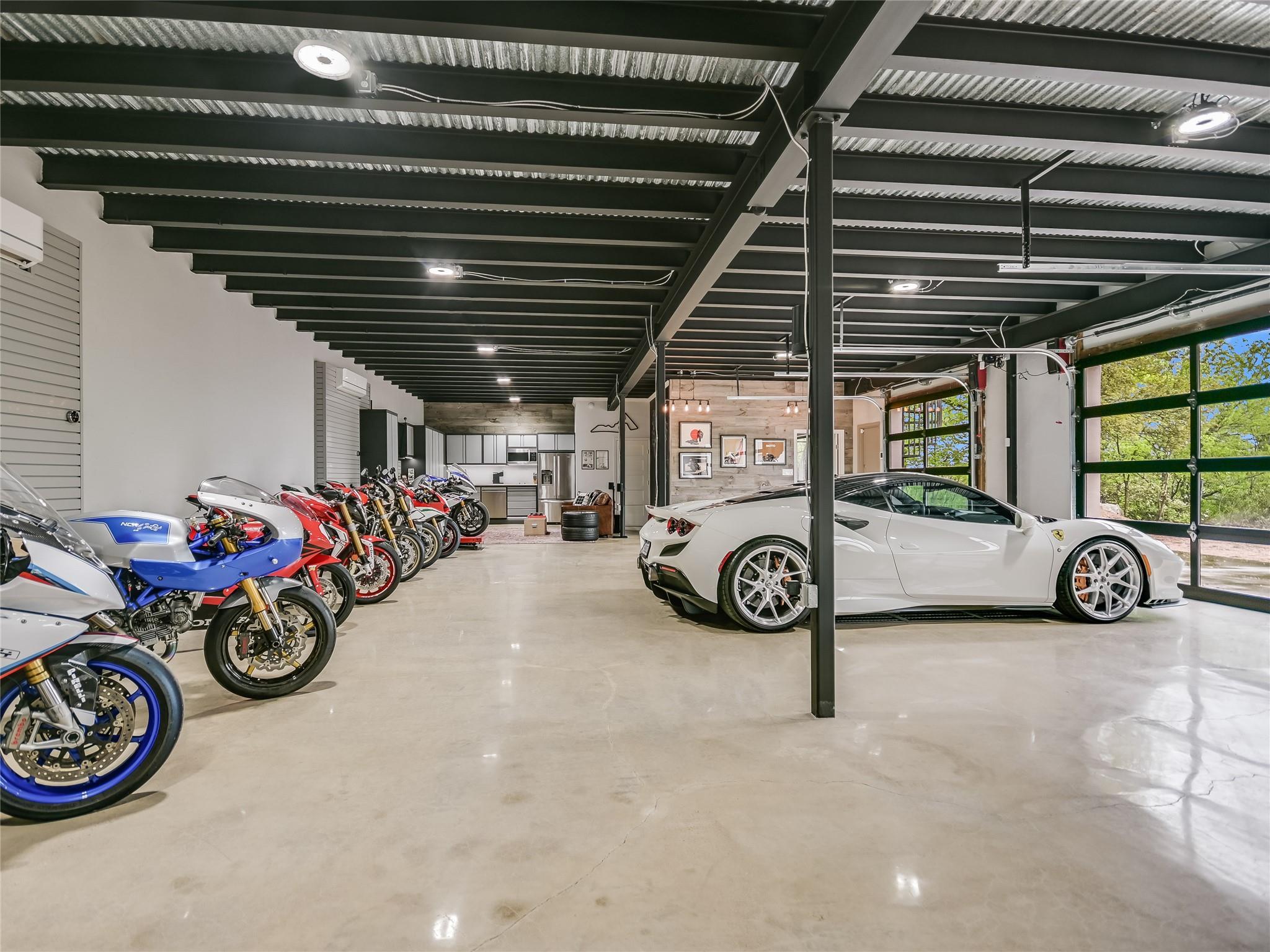 2200 CERCA VIEJO WAY