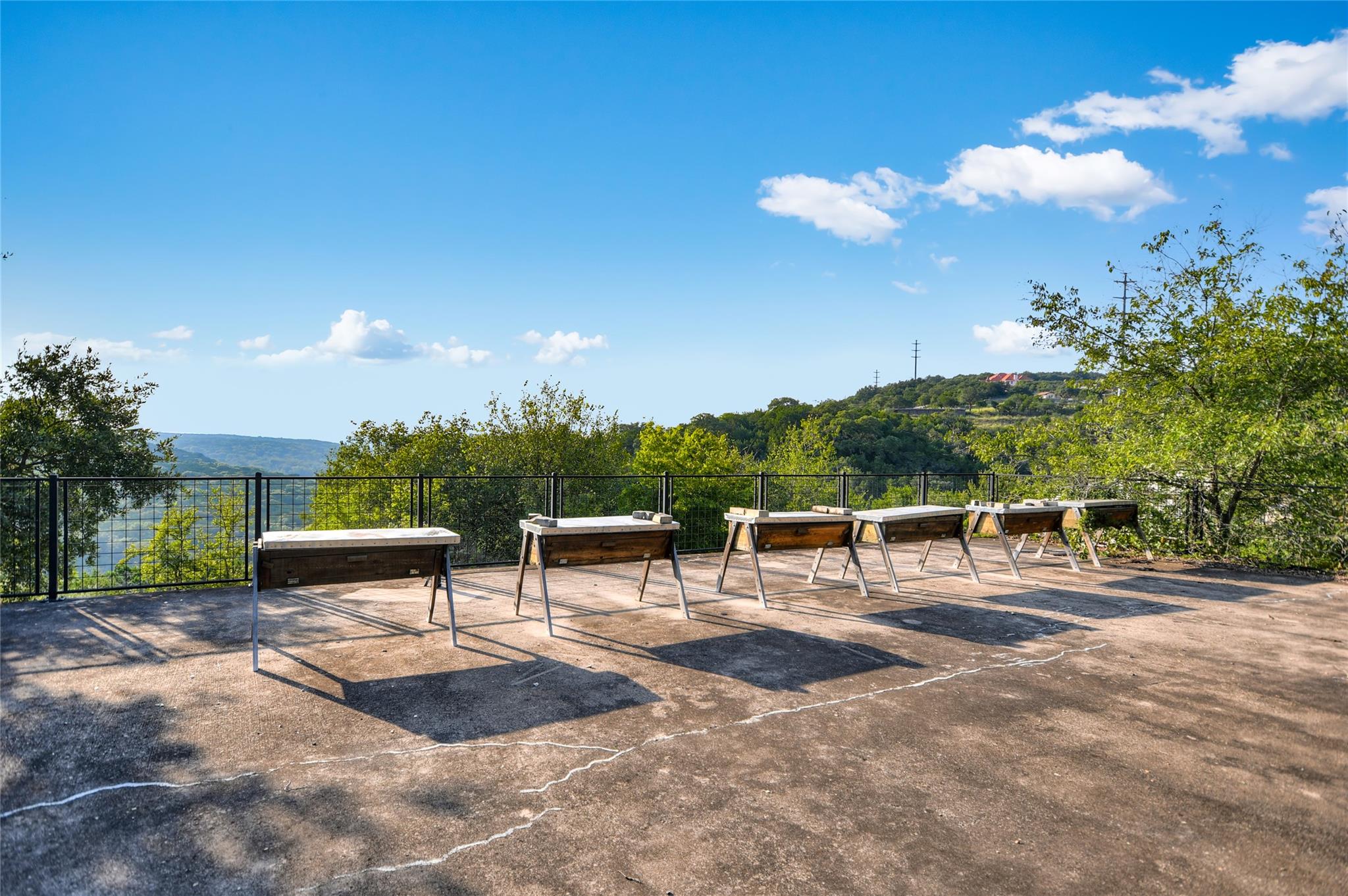 2200 CERCA VIEJO WAY