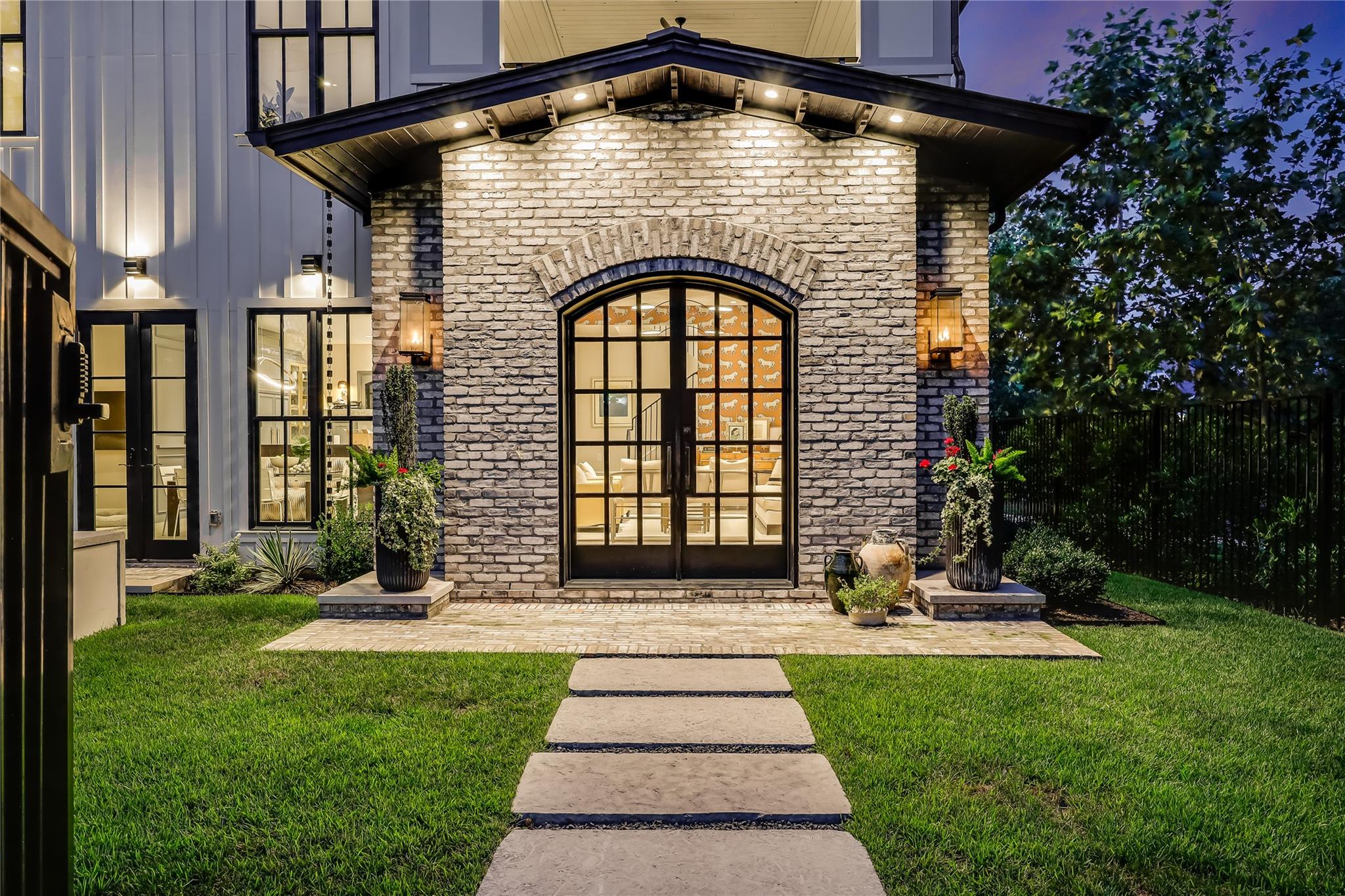 901 Wayside DR # 1, Austin Unit: 1