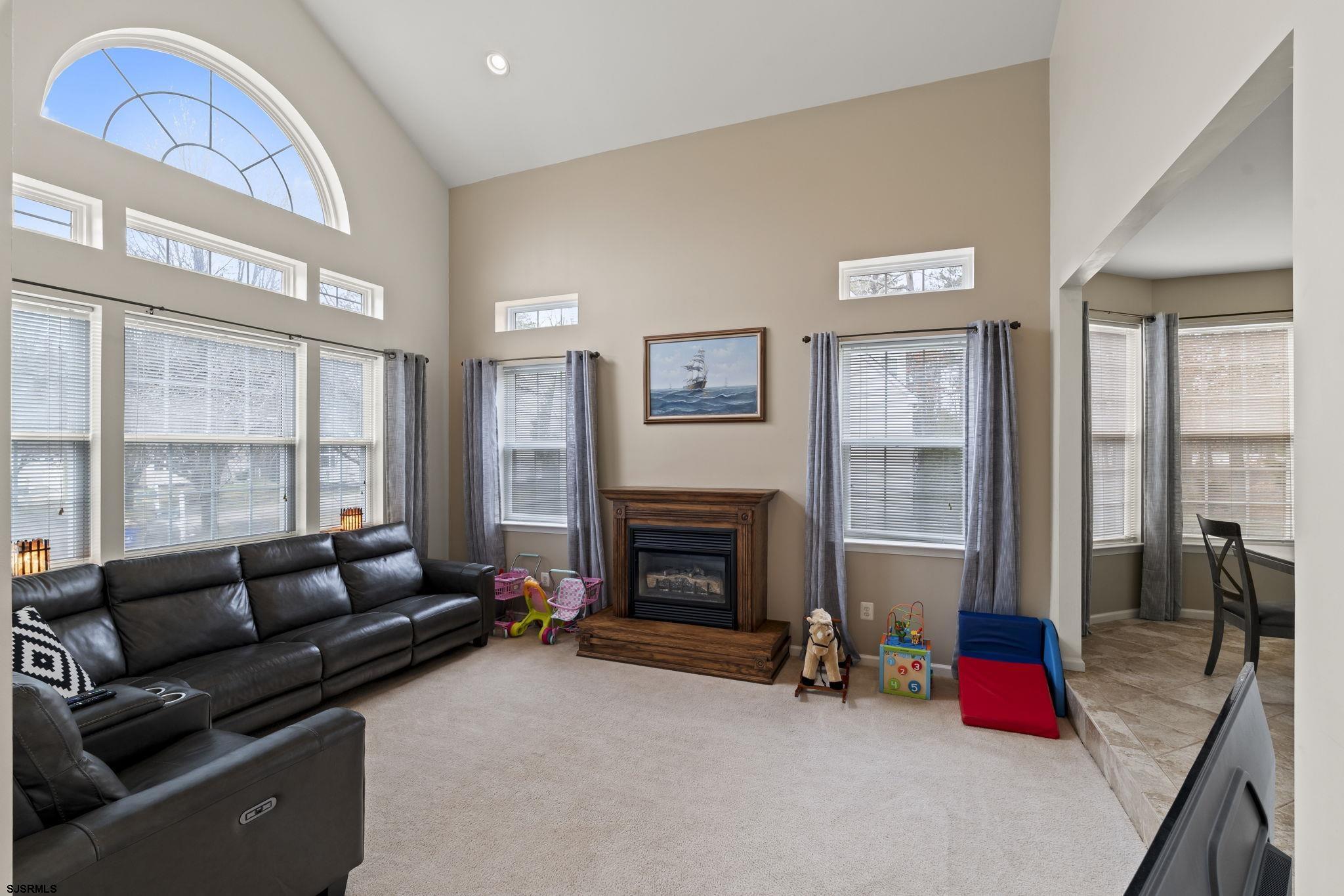 42 Cranberry Dr