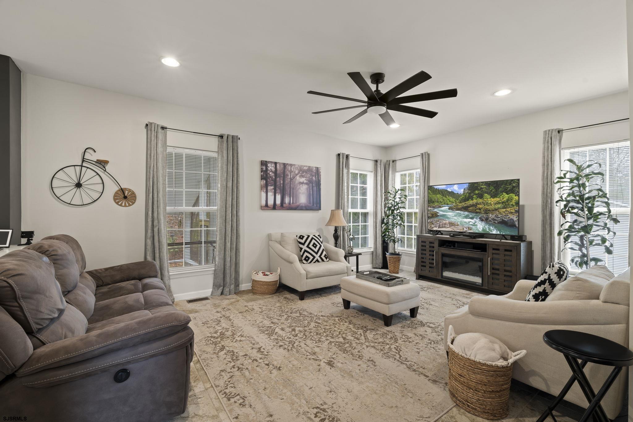 42 Cranberry Dr