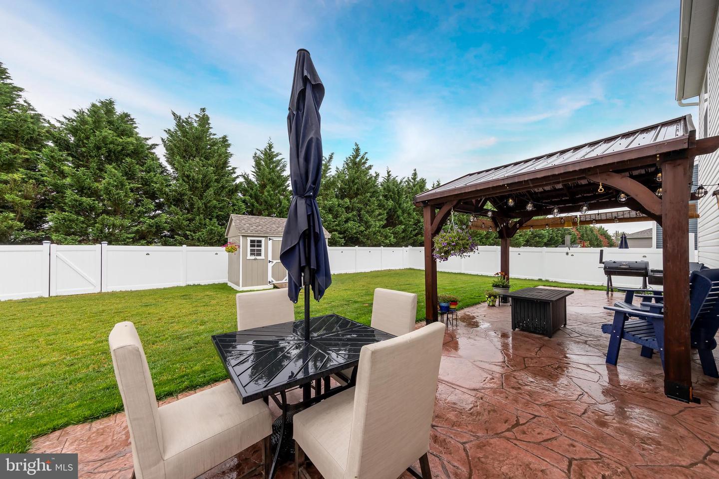 11 Eisenhower Dr