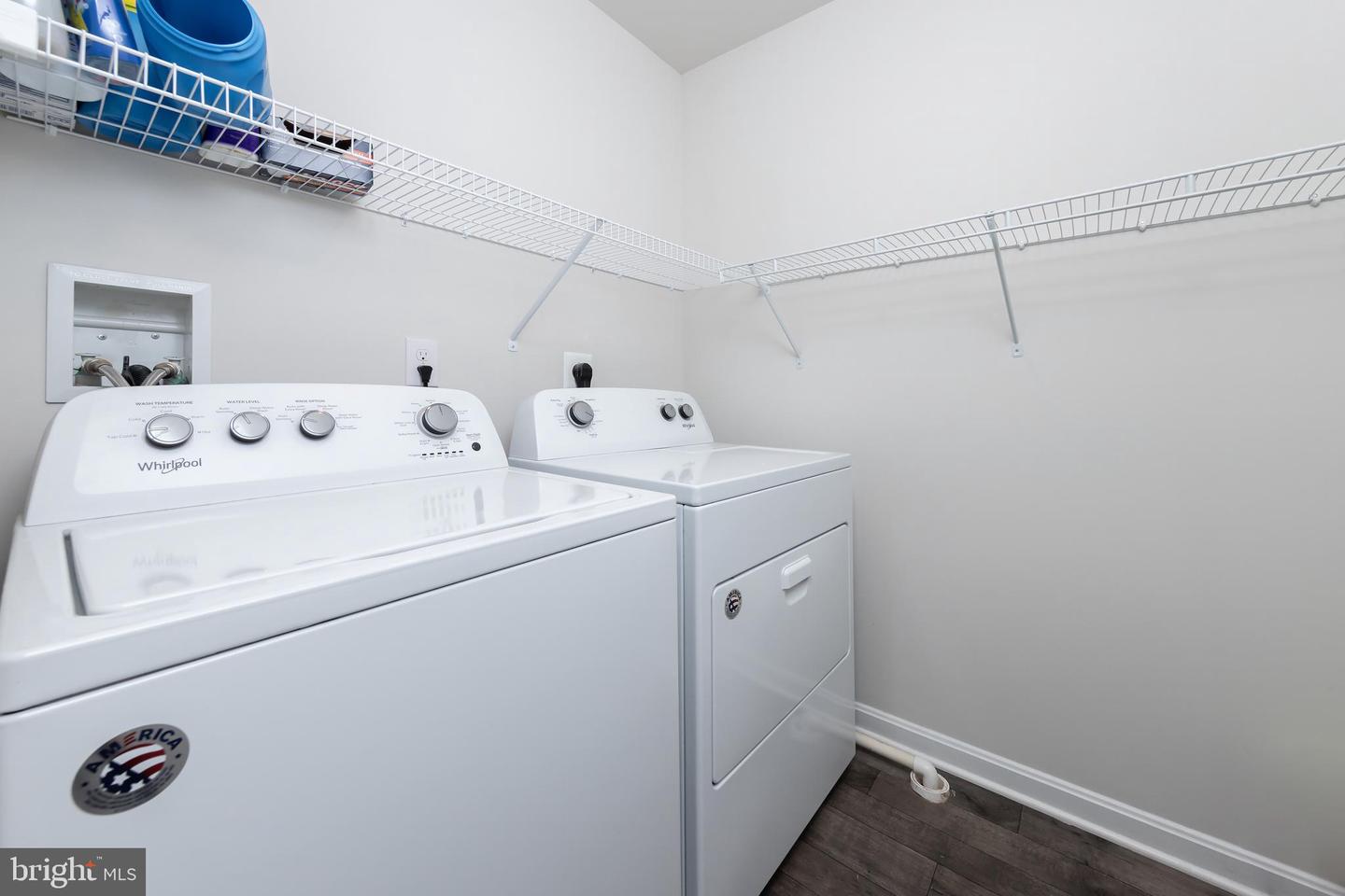 11 Eisenhower Dr