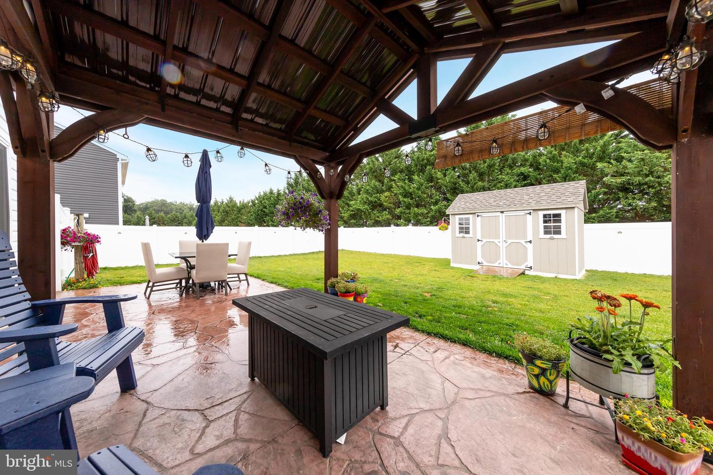11 Eisenhower Dr