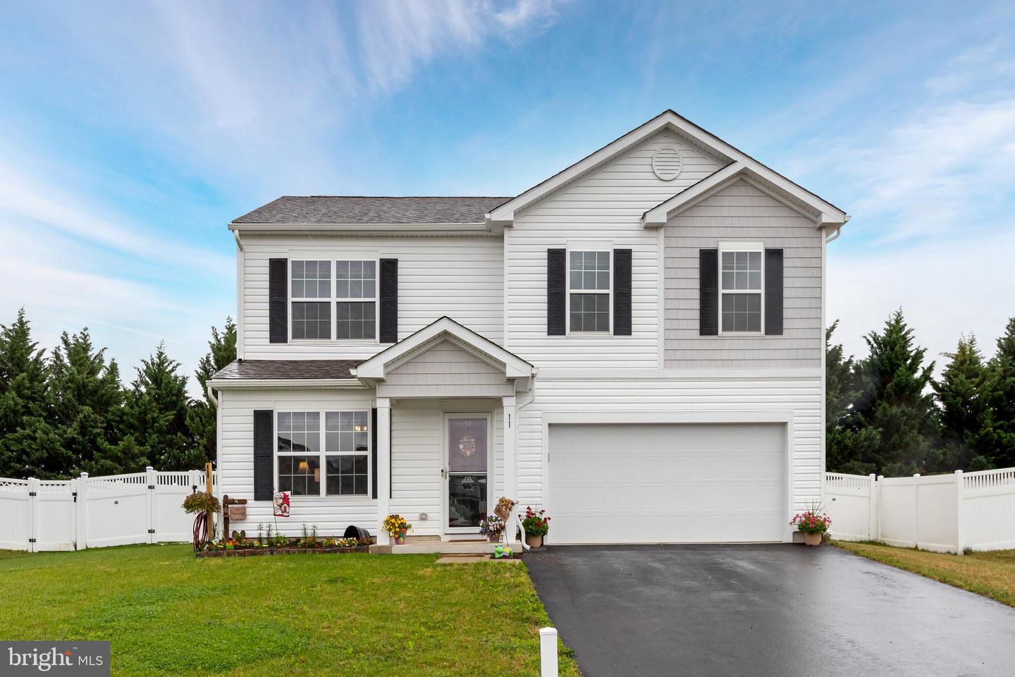11 Eisenhower Dr