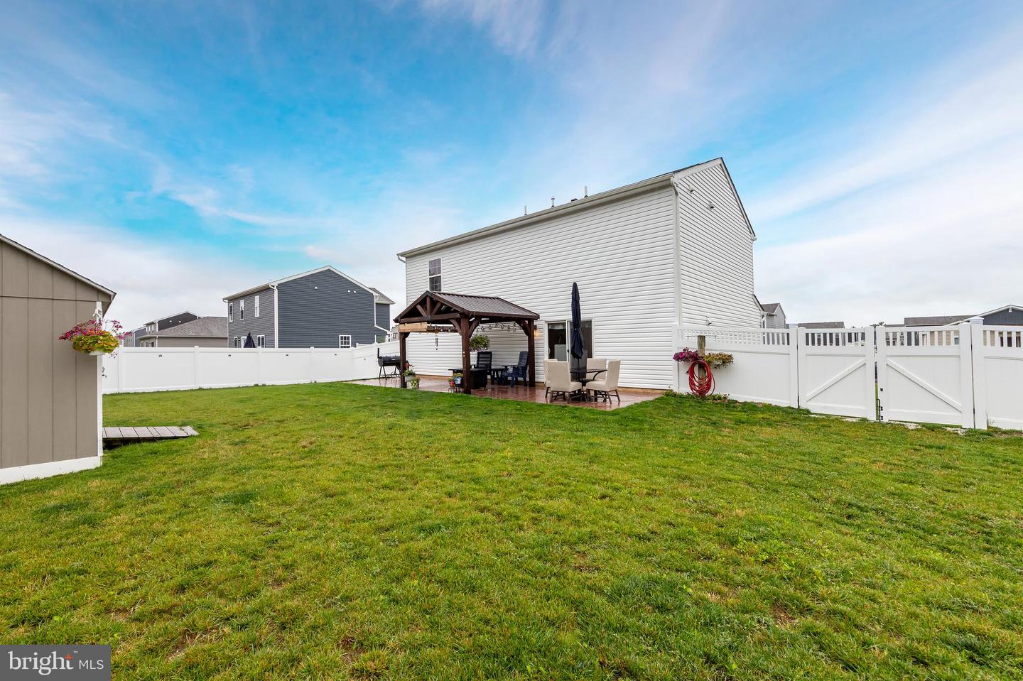 11 Eisenhower Dr