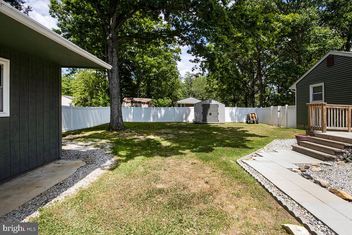 205 W Elm Ave