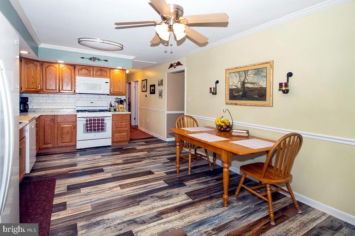 205 W Elm Ave