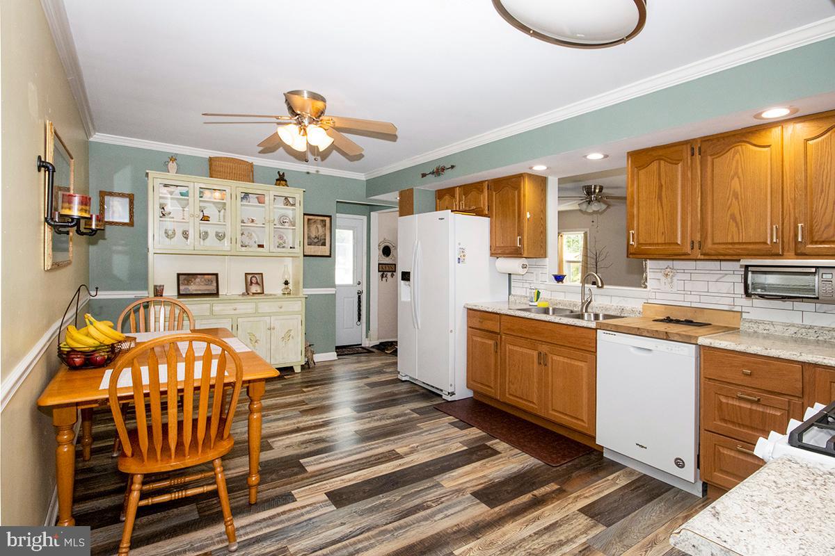 205 W Elm Ave