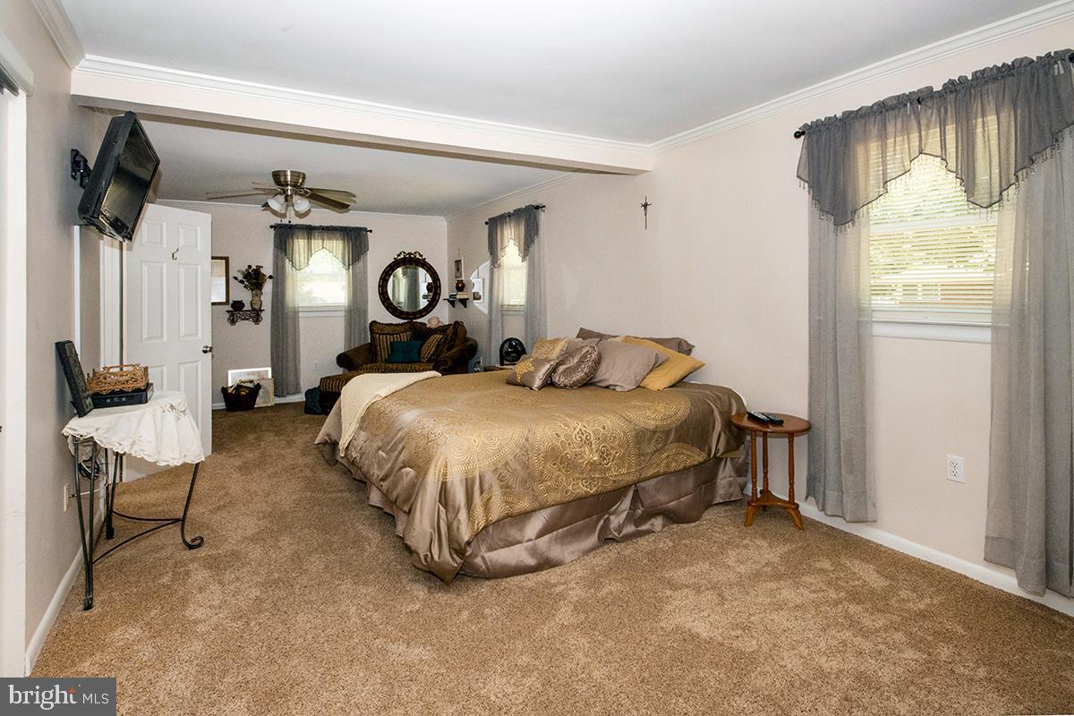 205 W Elm Ave