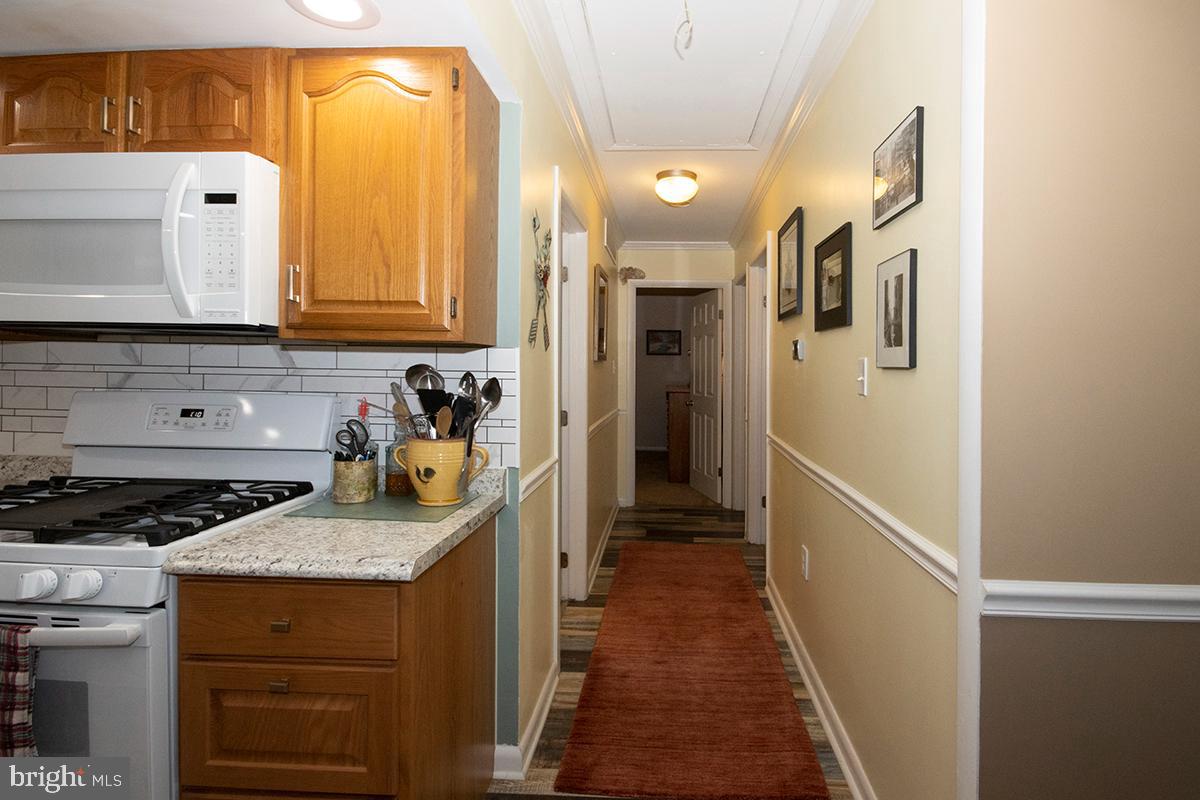 205 W Elm Ave