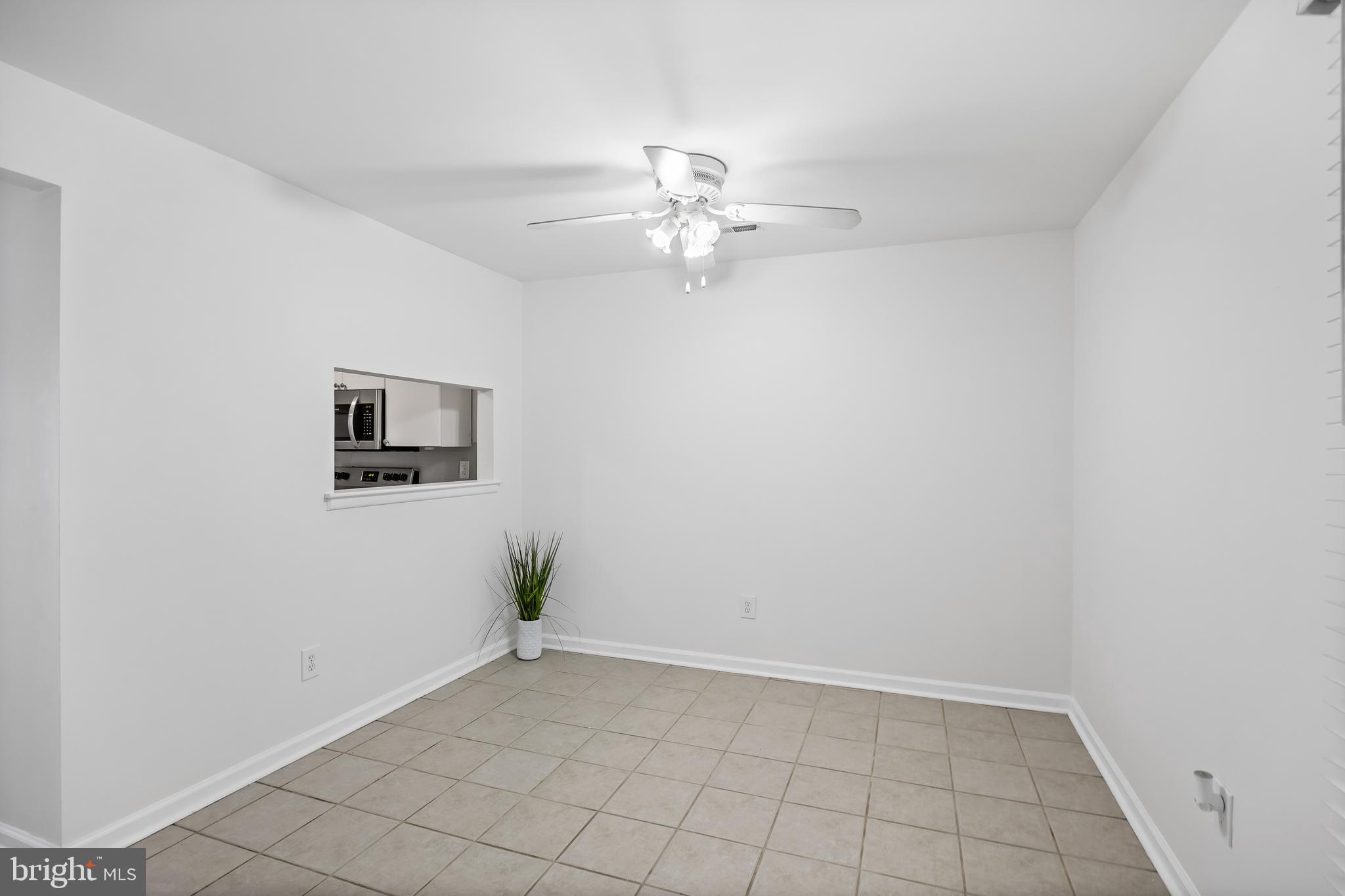 502 Barclay Walk