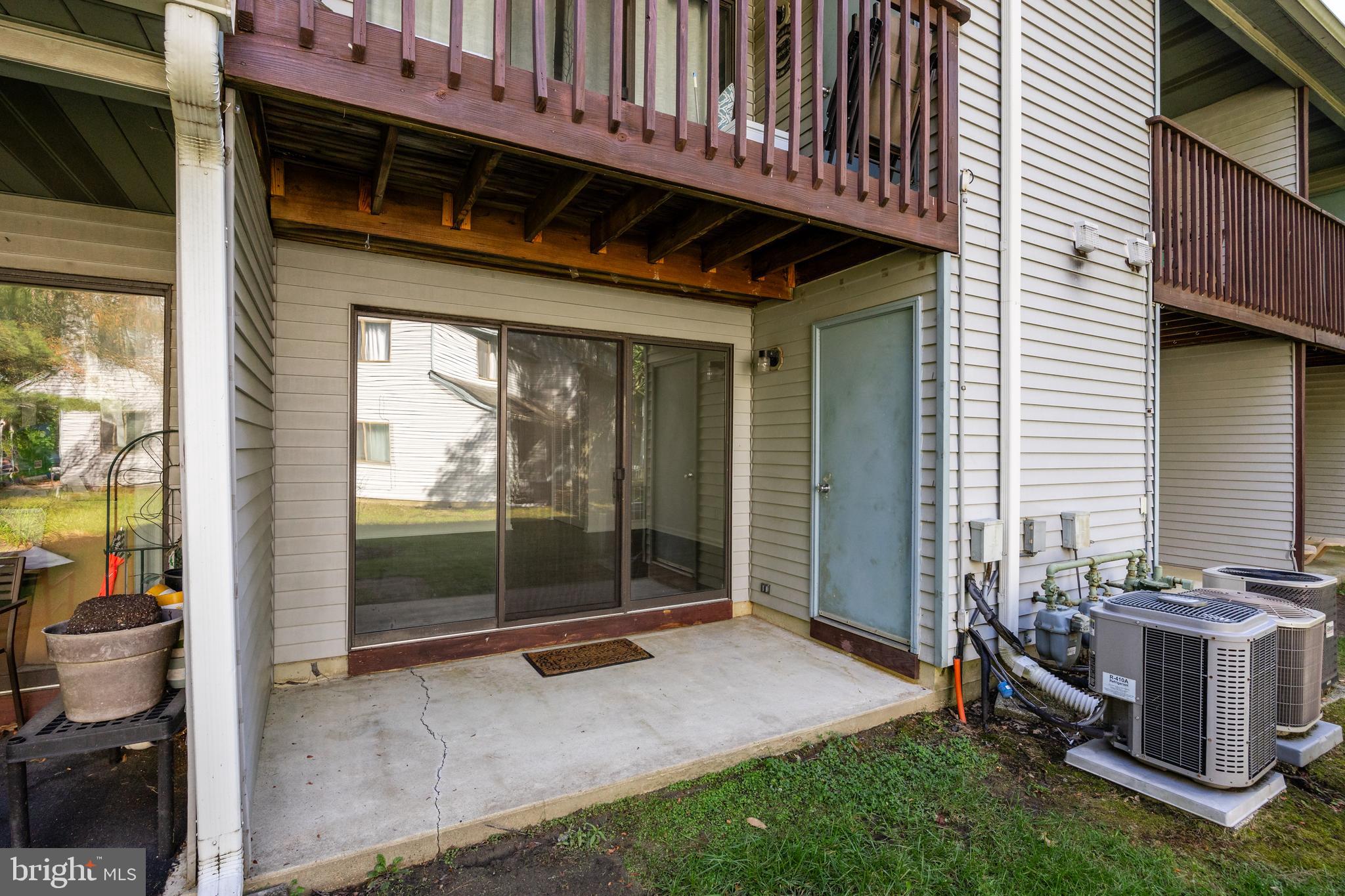 502 Barclay Walk