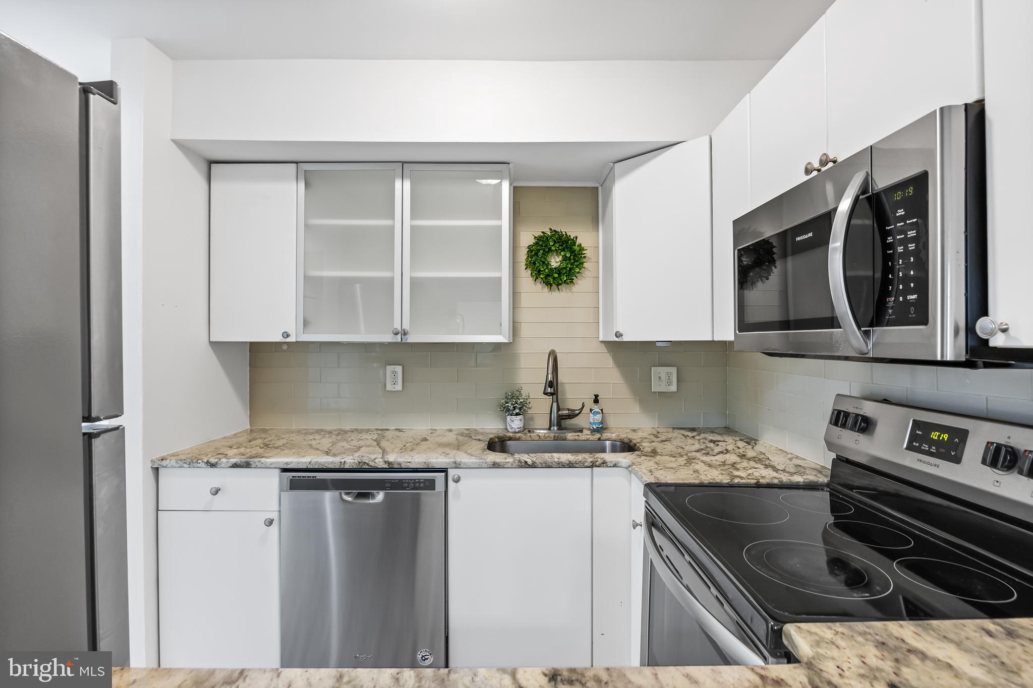502 Barclay Walk