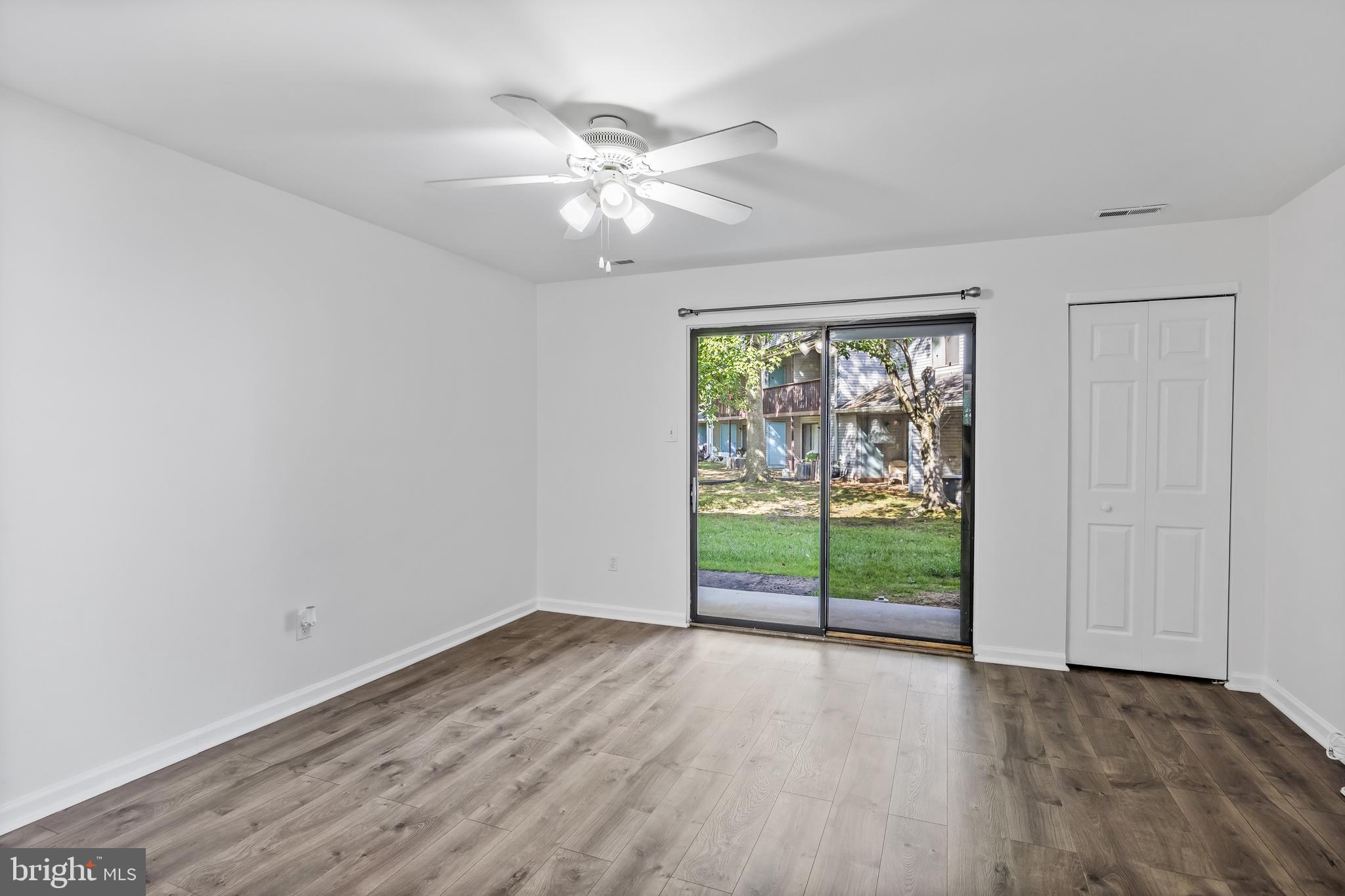 502 Barclay Walk