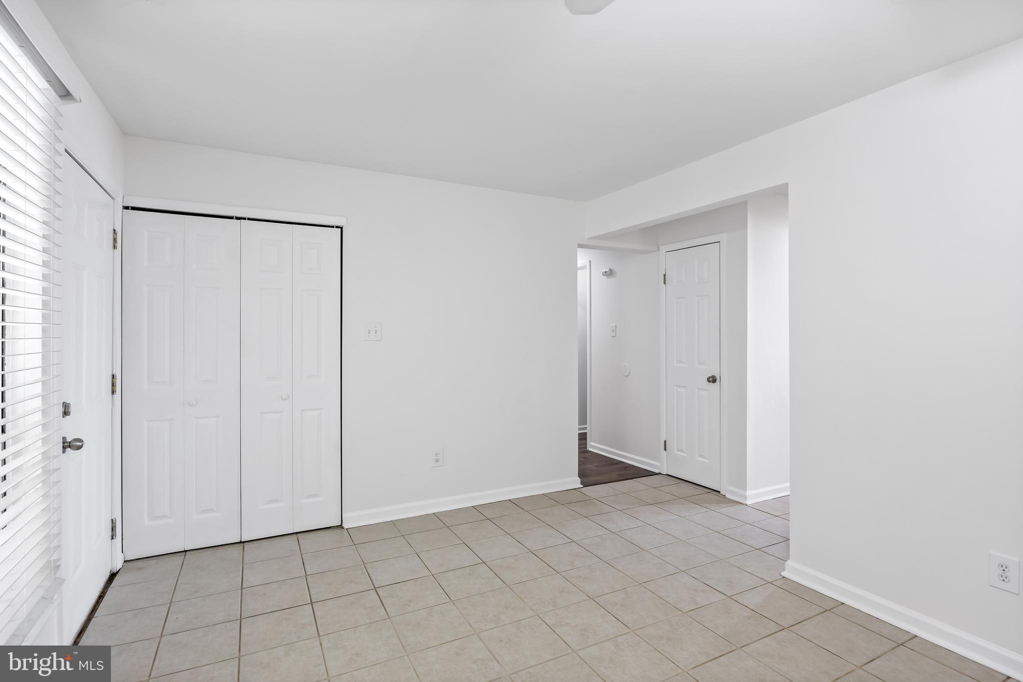 502 Barclay Walk