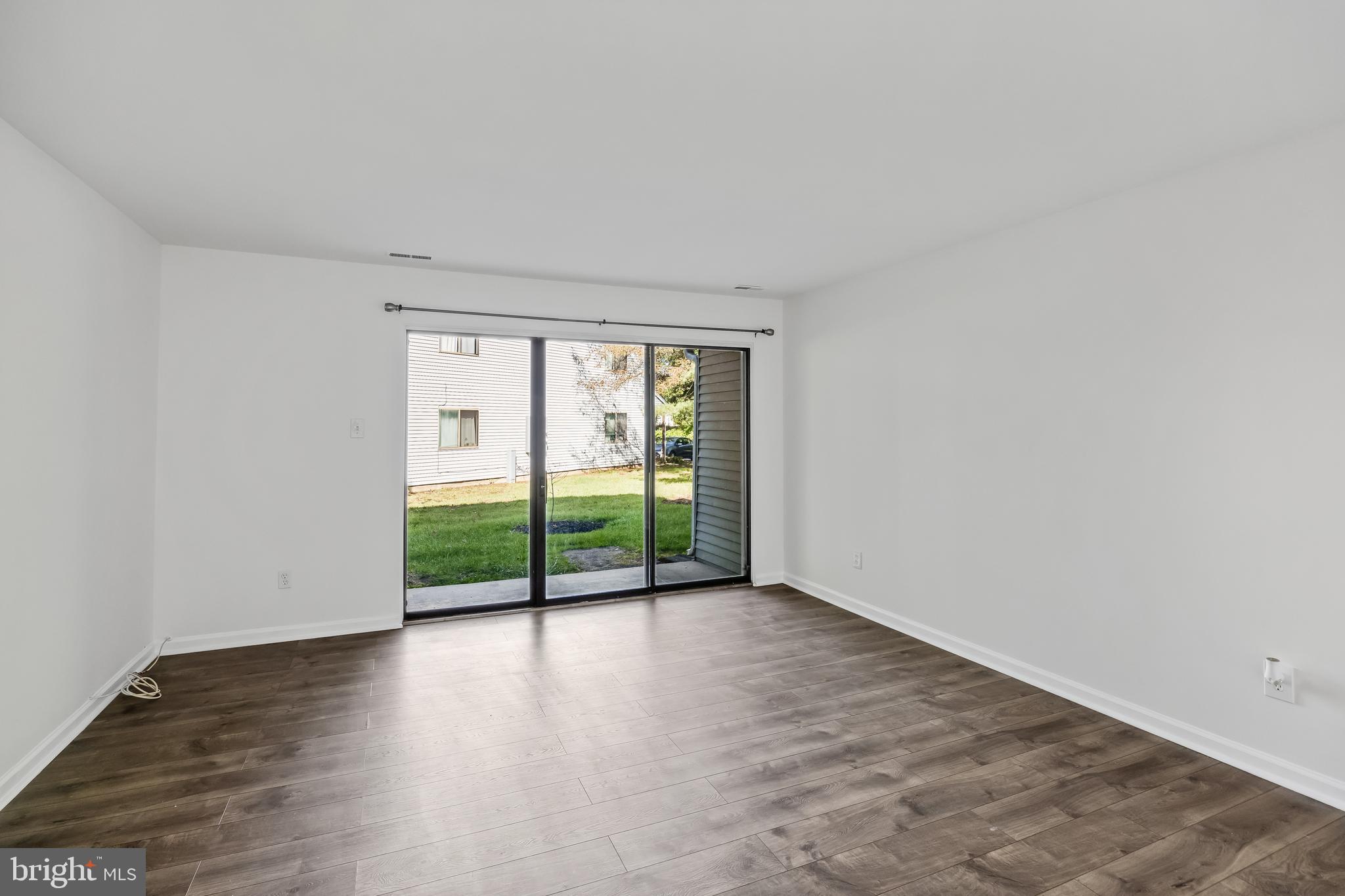502 Barclay Walk