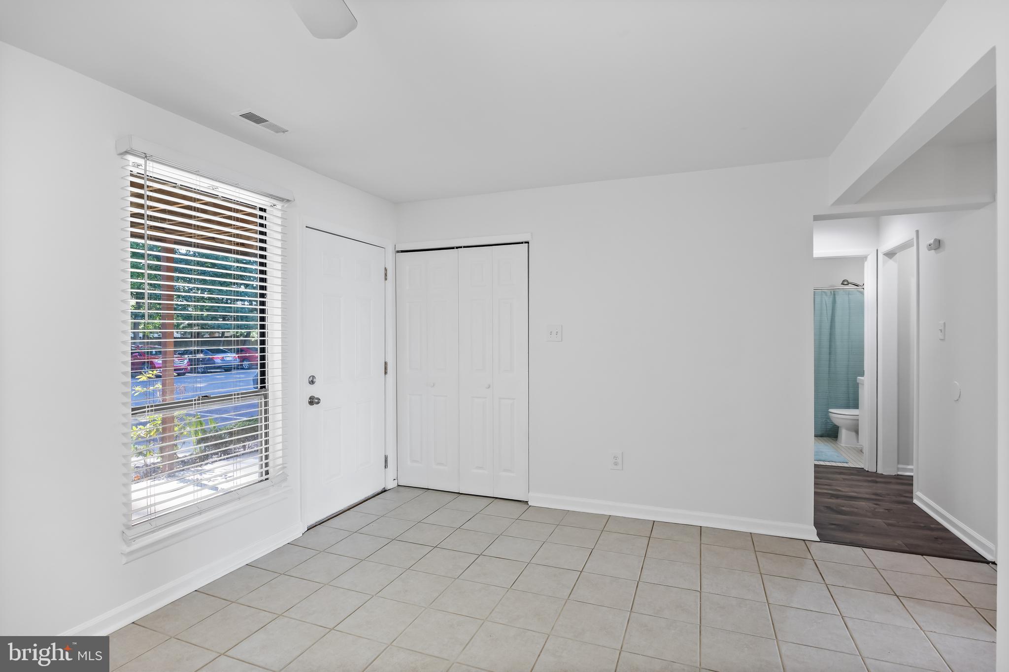 502 Barclay Walk