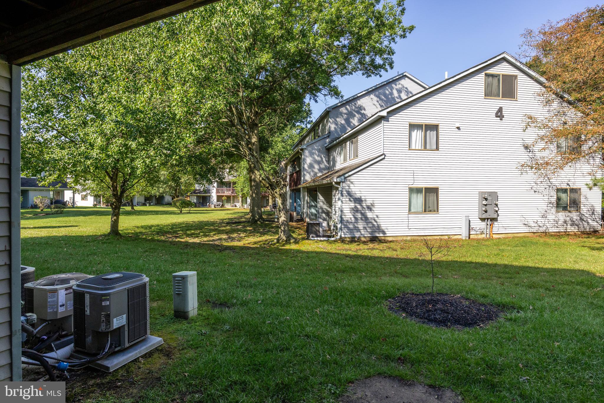 502 Barclay Walk