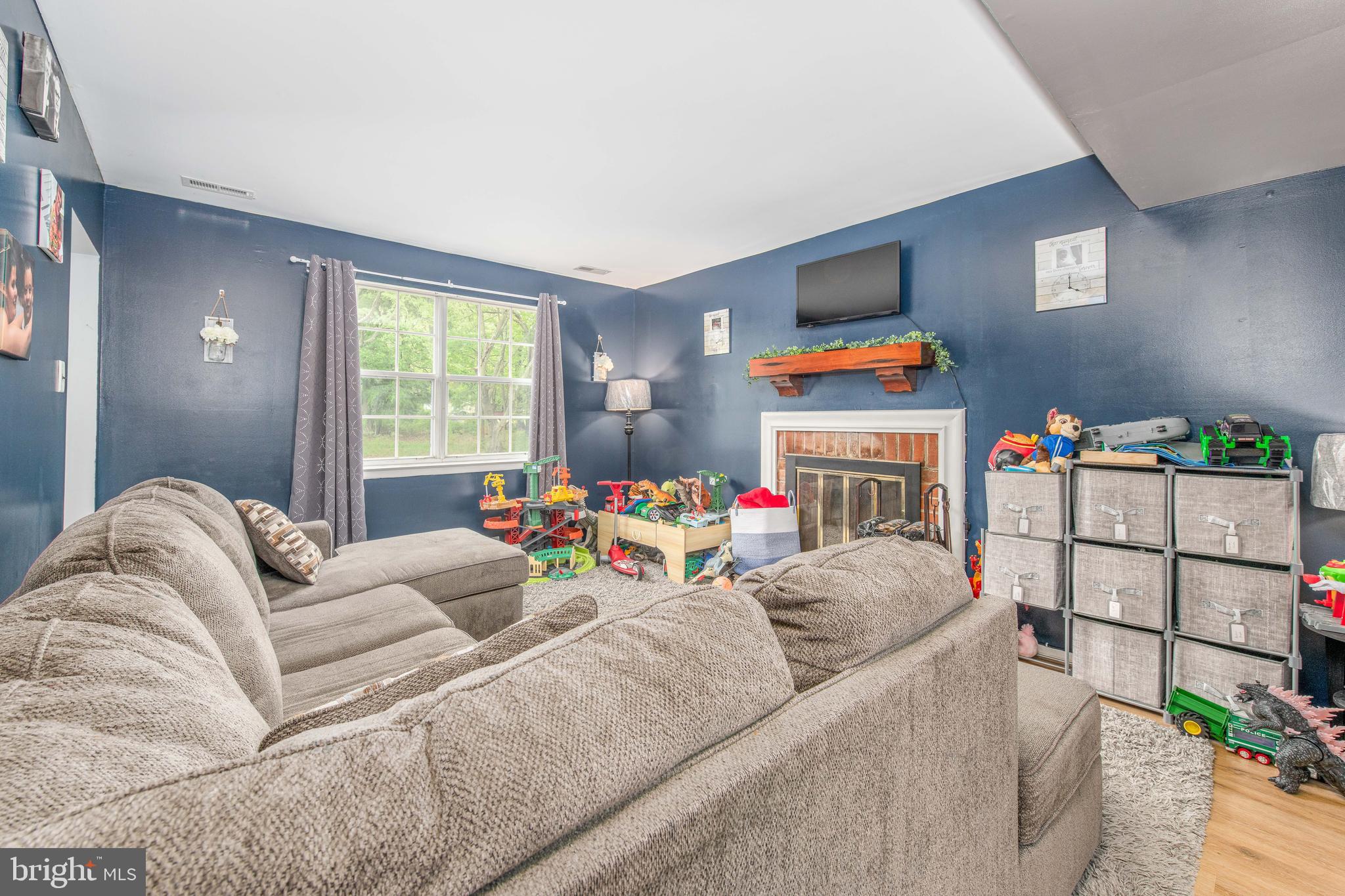 43 Windmill Dr