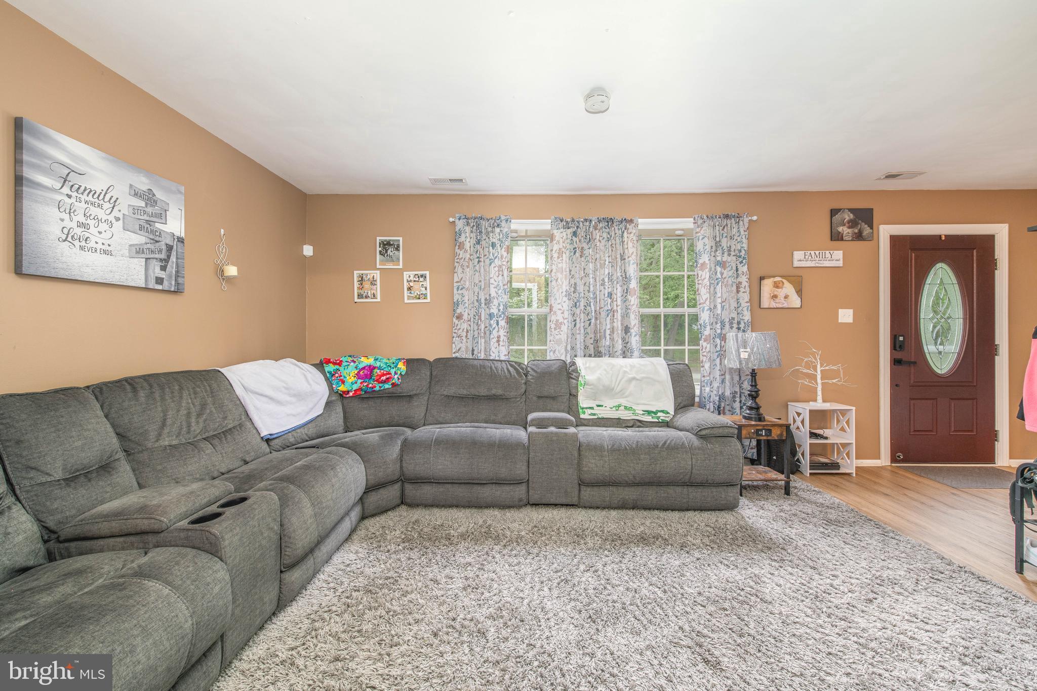 43 Windmill Dr
