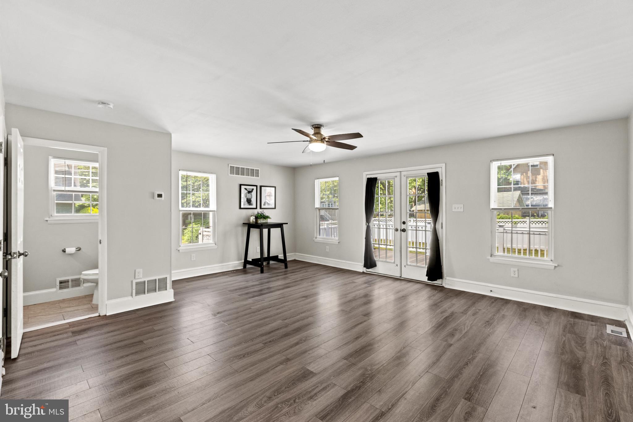 1223 Newton Ave