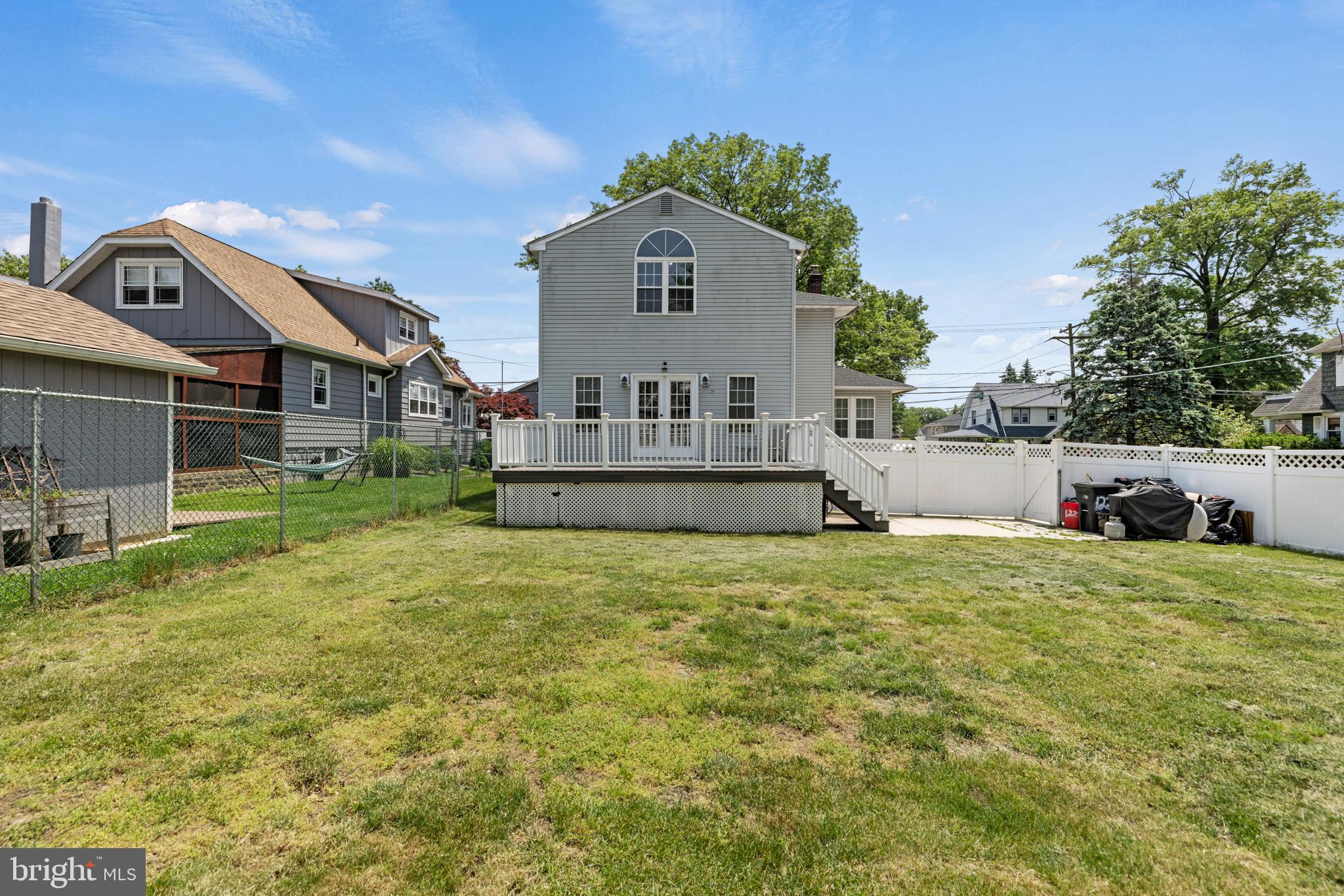 1223 Newton Ave