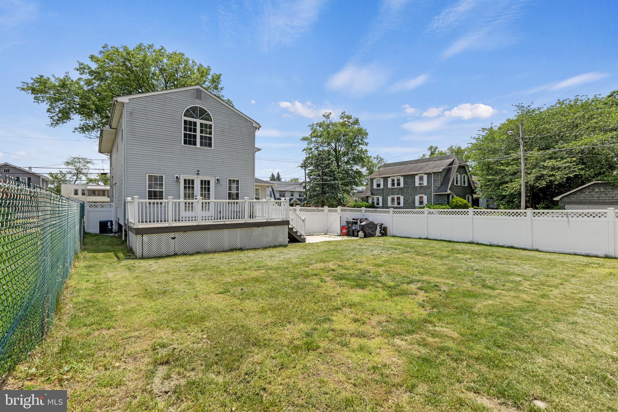 1223 Newton Ave