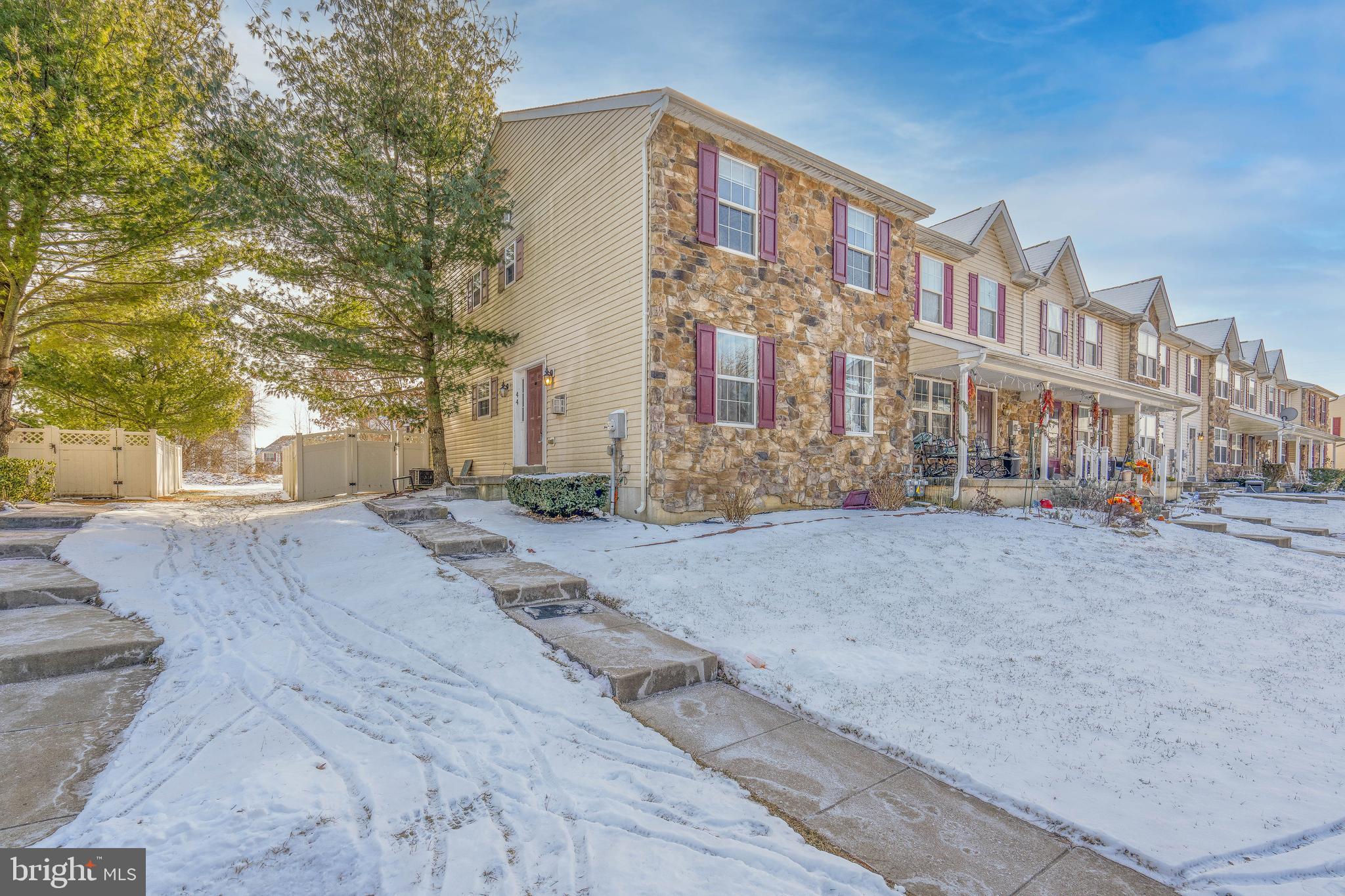 44 Normans Ford Dr