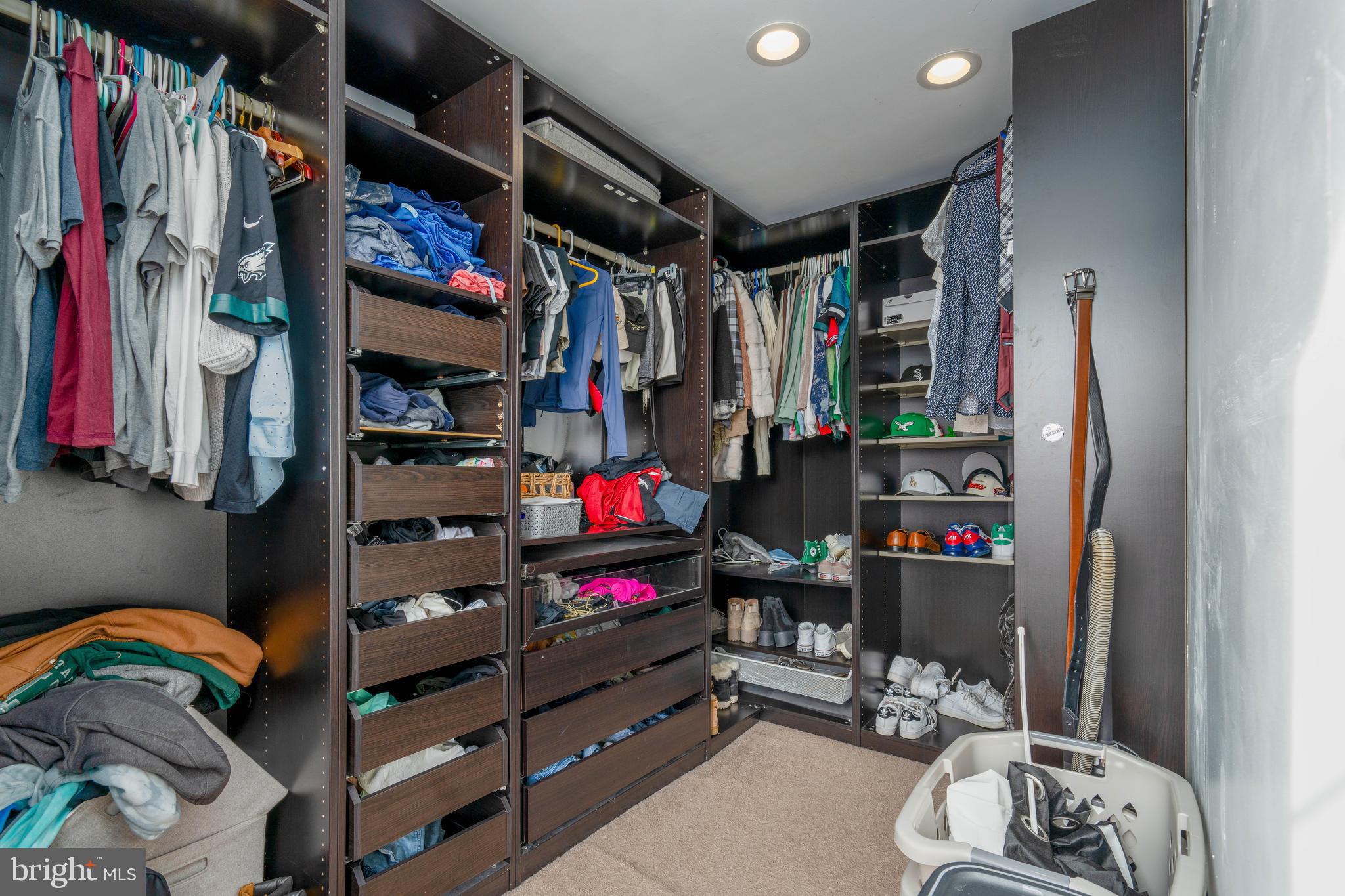 44 Normans Ford Dr