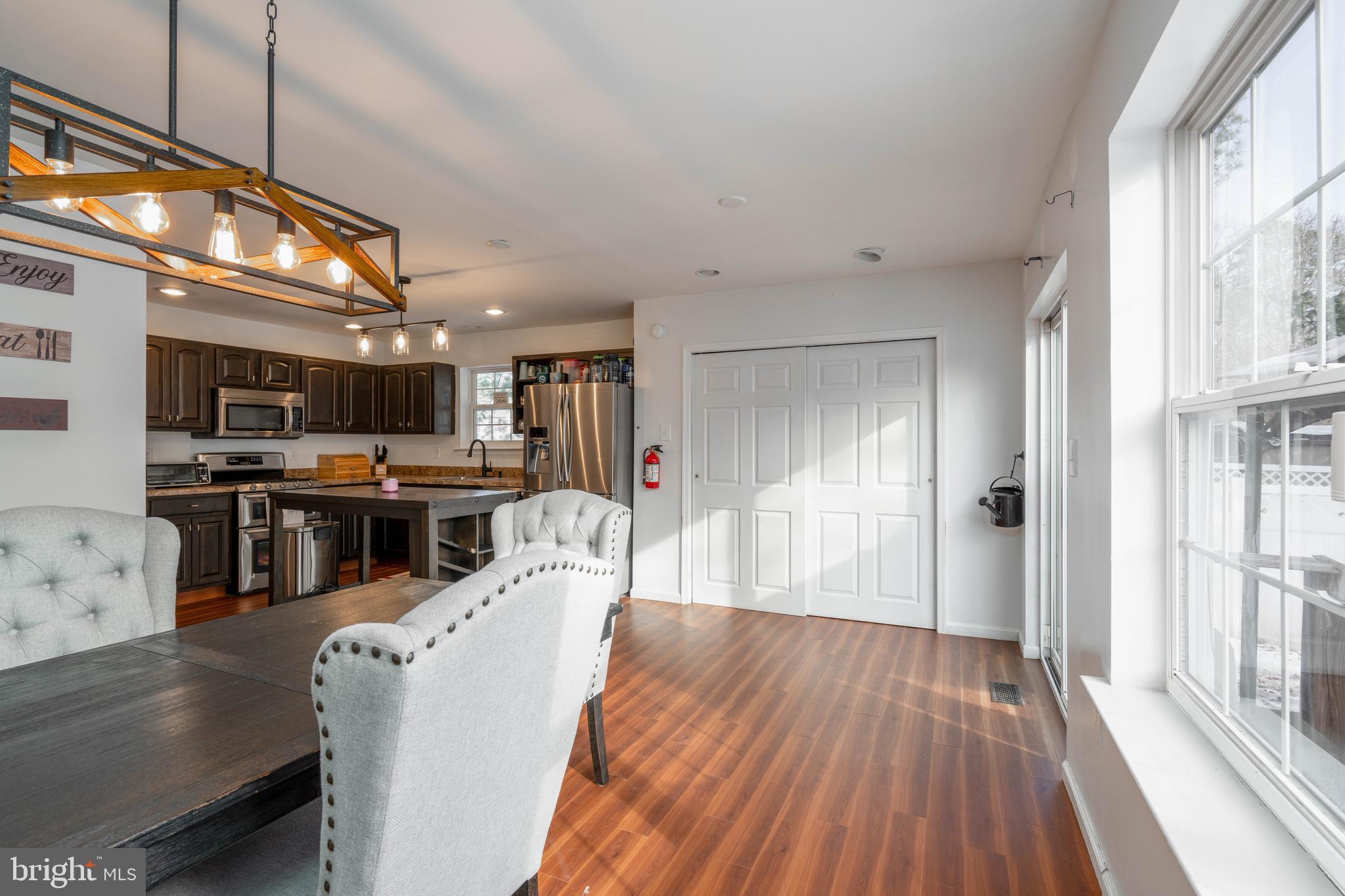 44 Normans Ford Dr