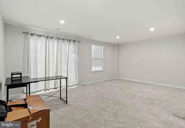 31 Continental Blvd