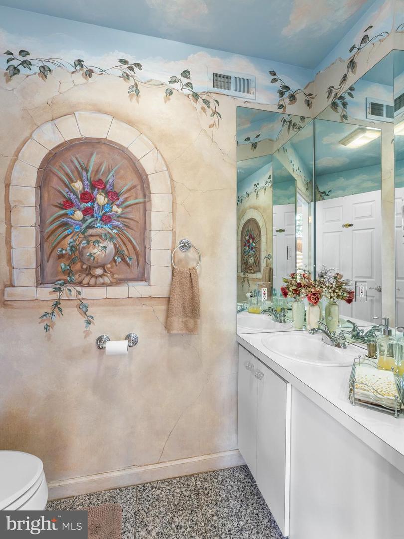 28 Vanessa Ct