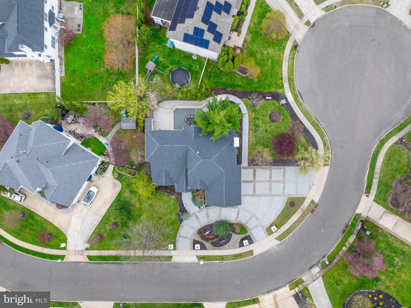 28 Vanessa Ct