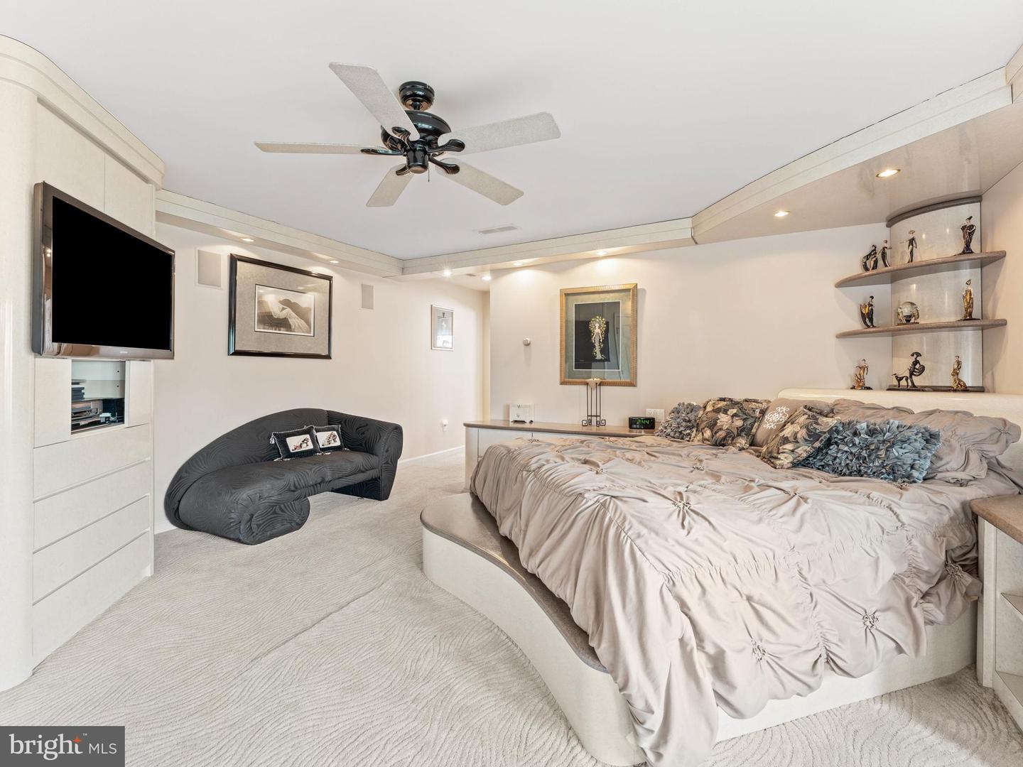 28 Vanessa Ct
