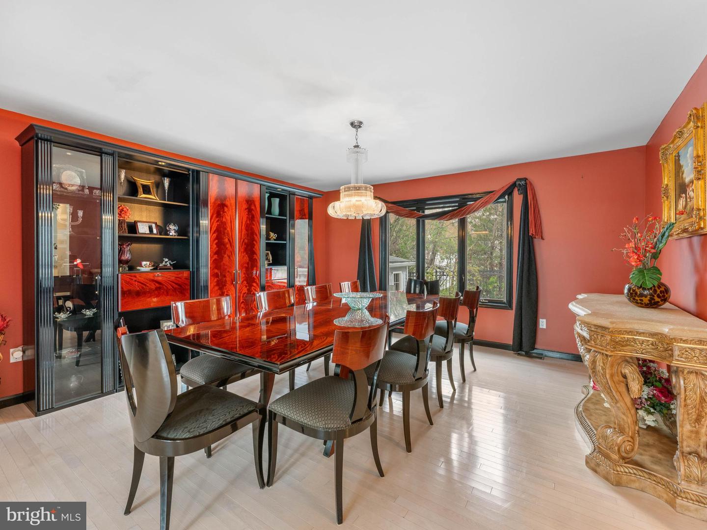 28 Vanessa Ct