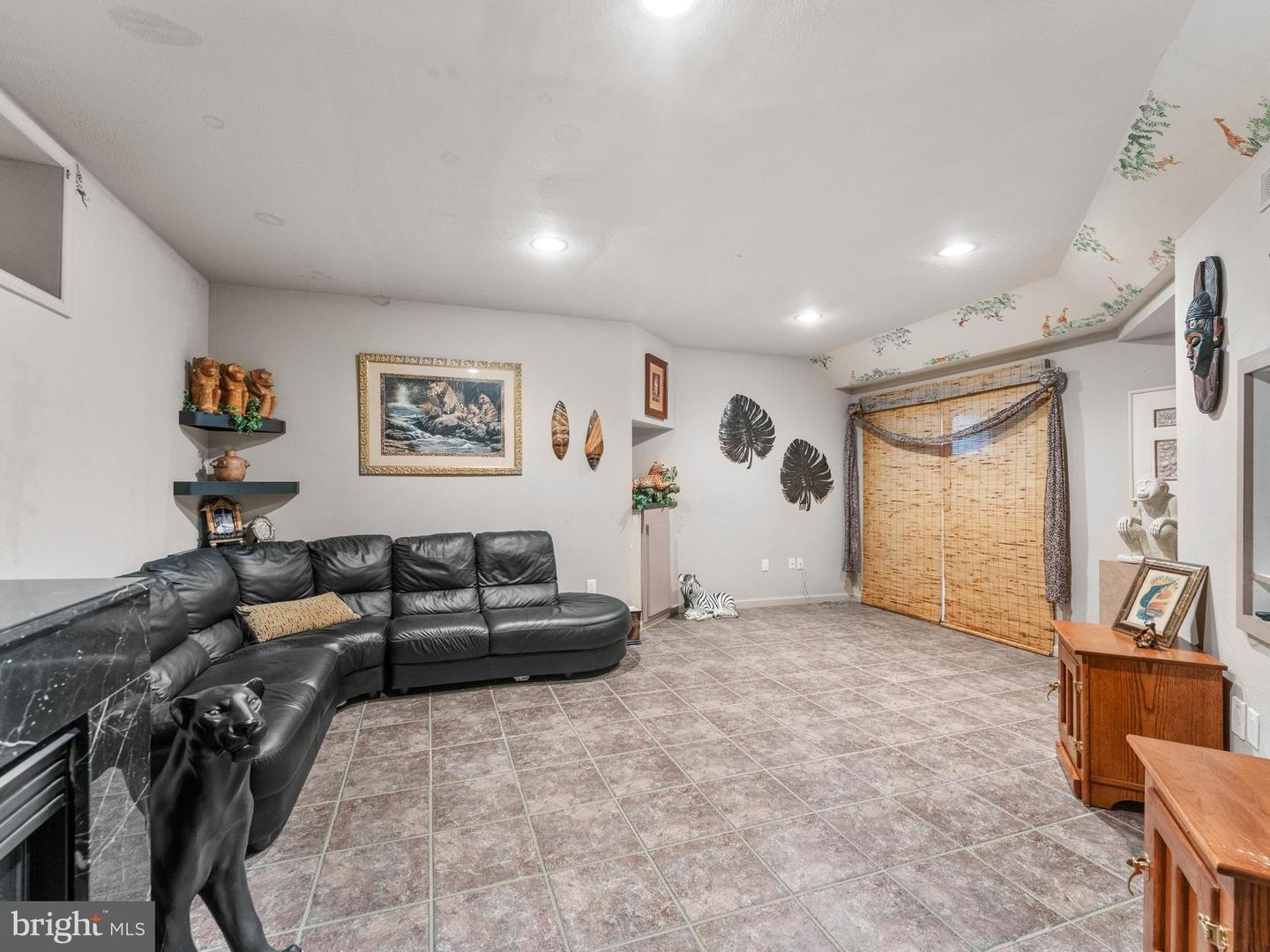 28 Vanessa Ct