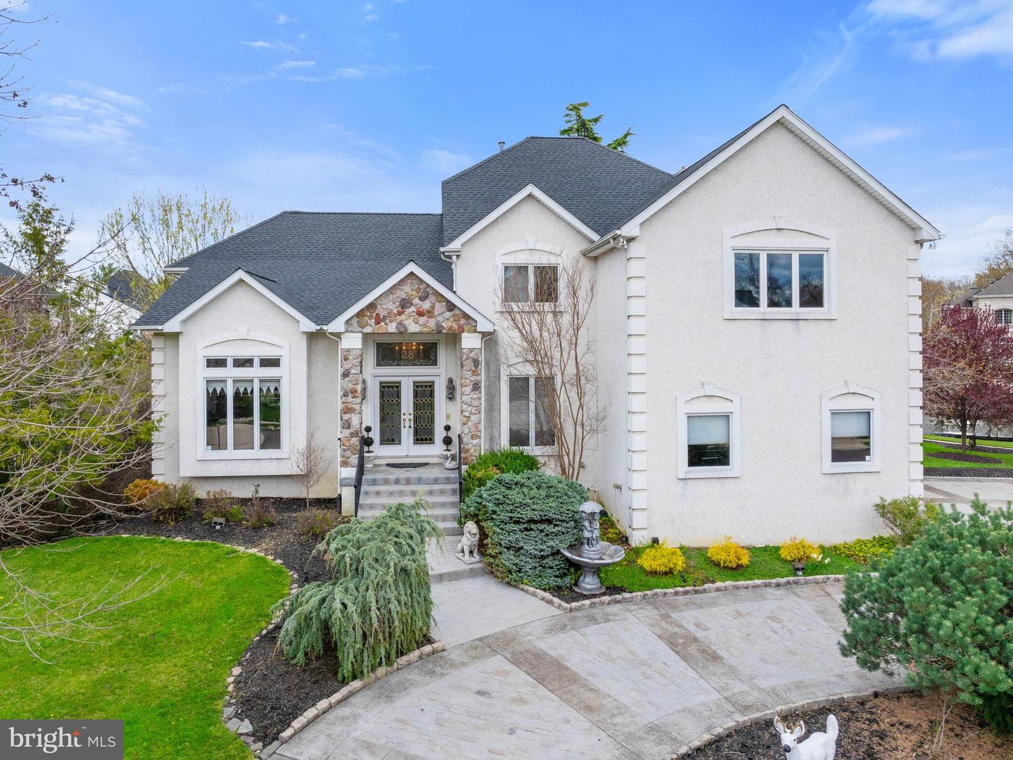 28 Vanessa Ct