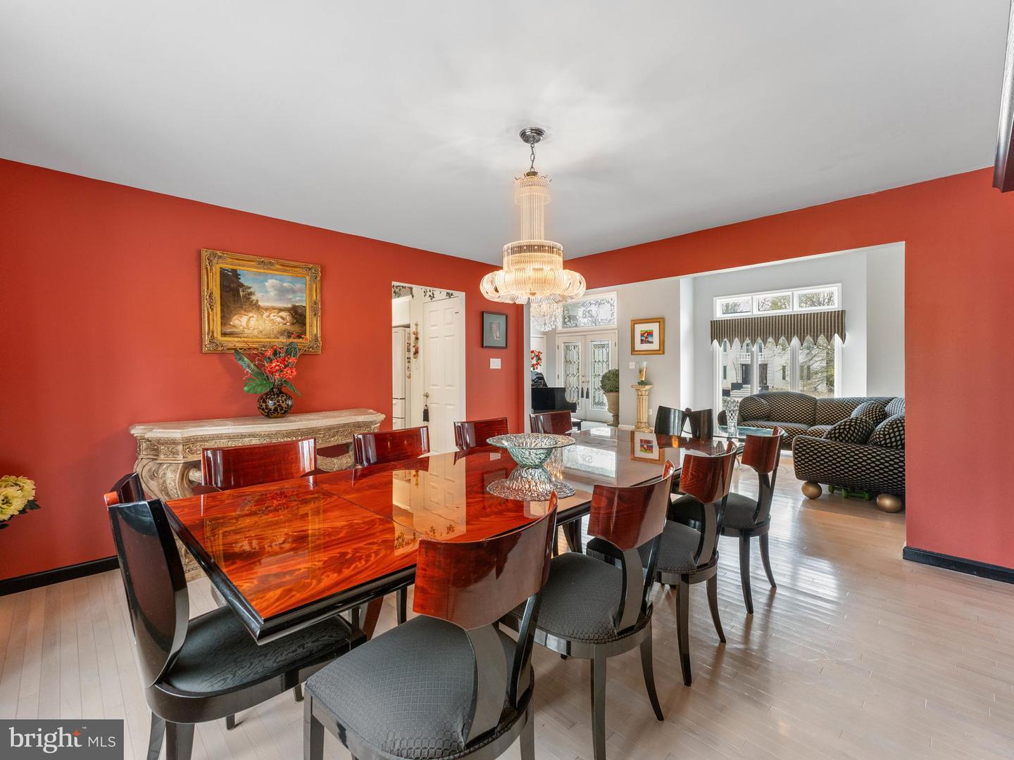 28 Vanessa Ct
